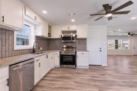 1706 E Garnett Street Gainesville TX 76240