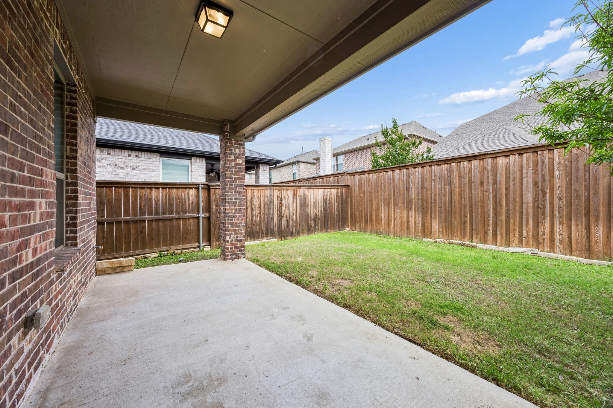 2224 Briar Ridge Trail Carrollton TX 75010