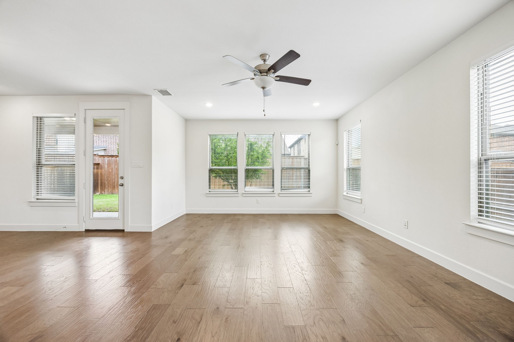 2224 Briar Ridge Trail Carrollton TX 75010