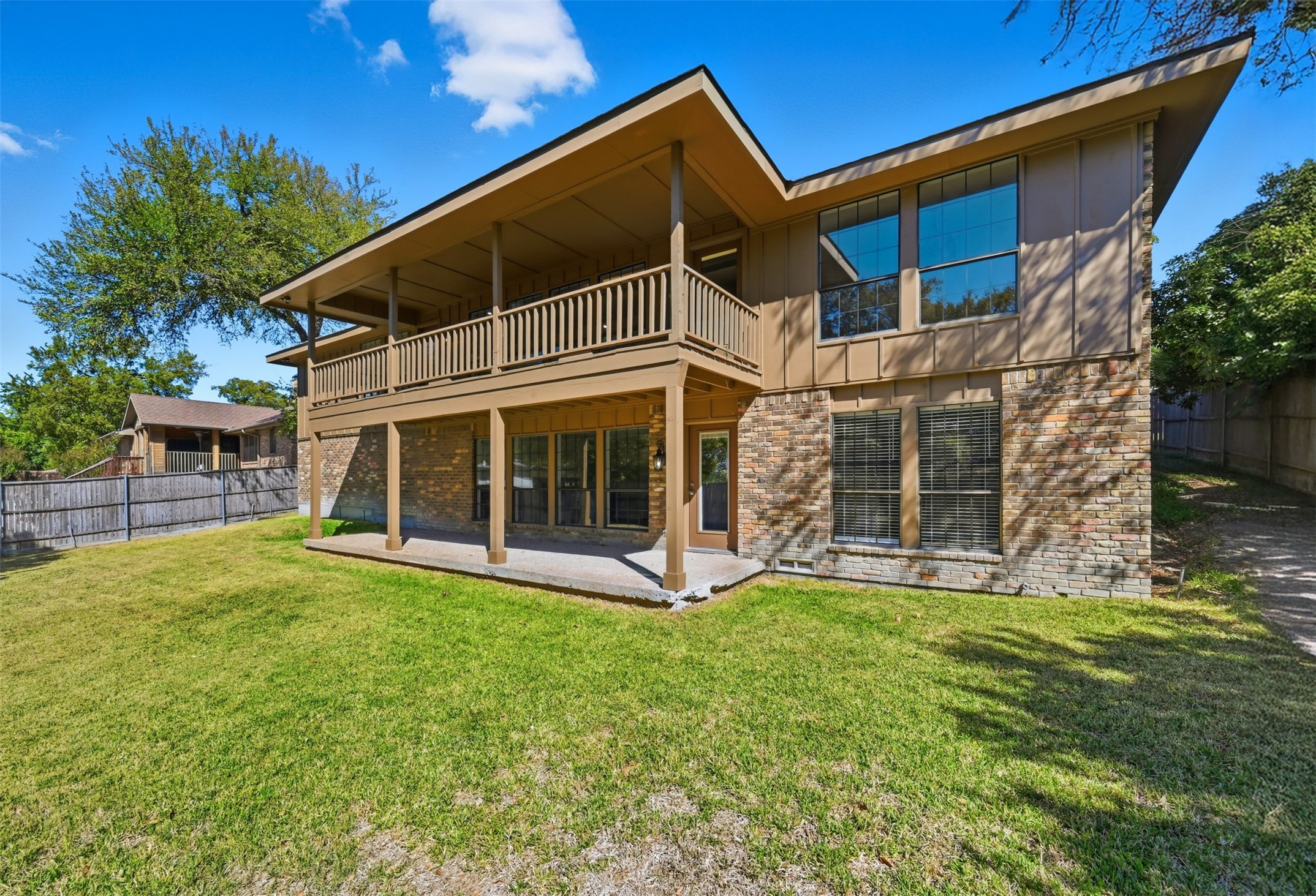 205 Yacht Club Drive Rockwall TX 75032