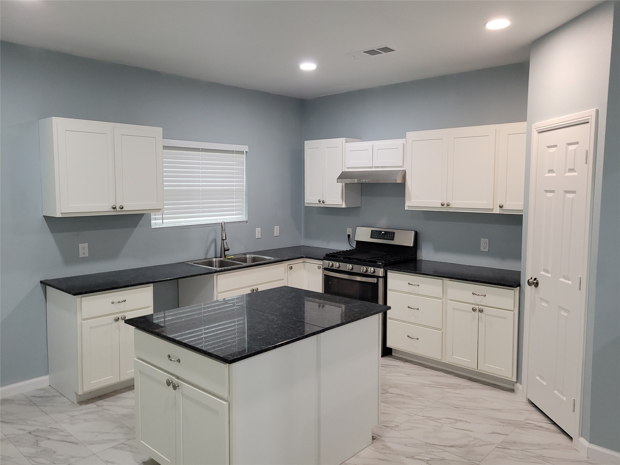 12770 E Us Highway 175 Larue TX 75143