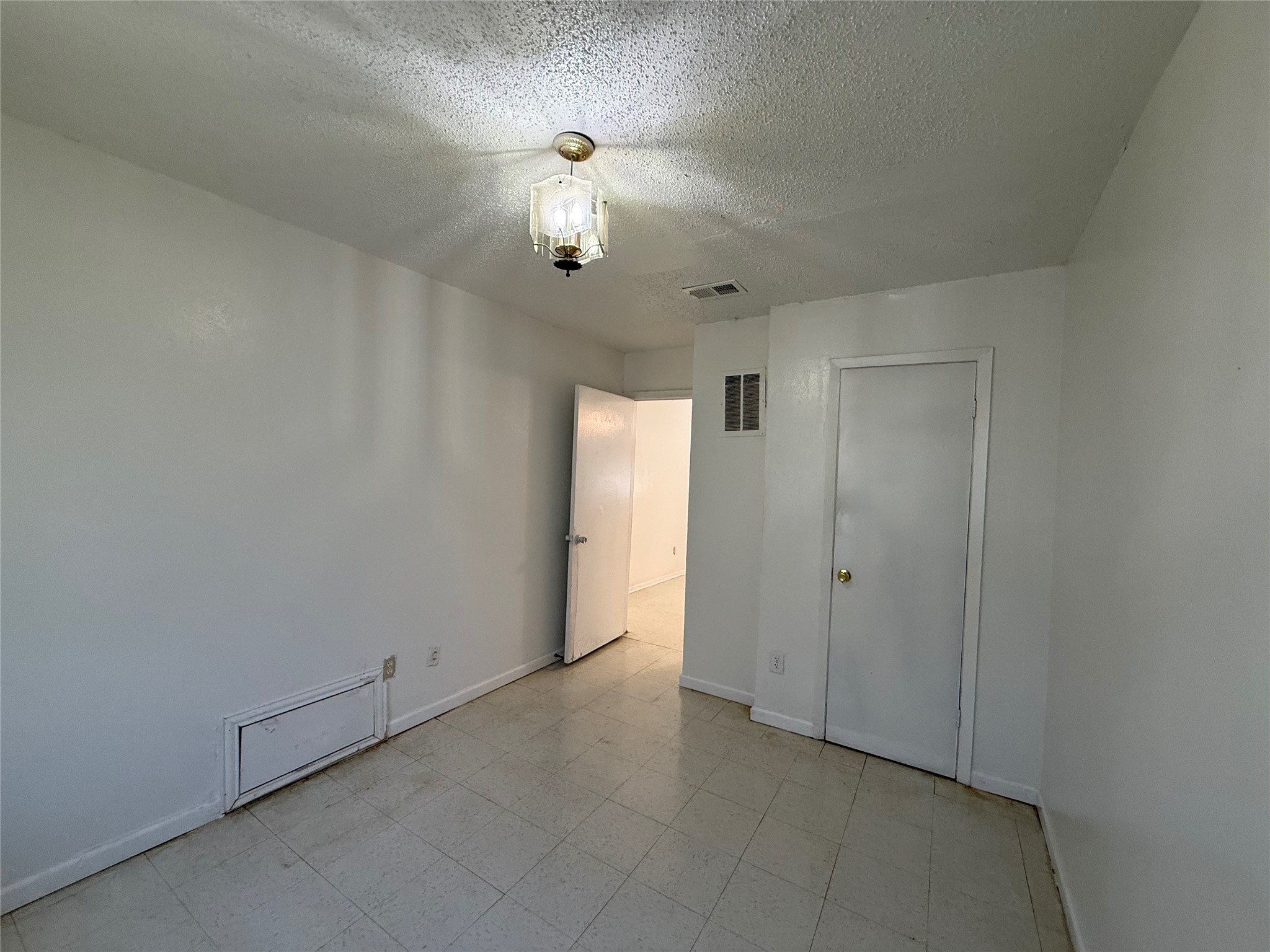 3716 Olney Court Dallas TX 75241
