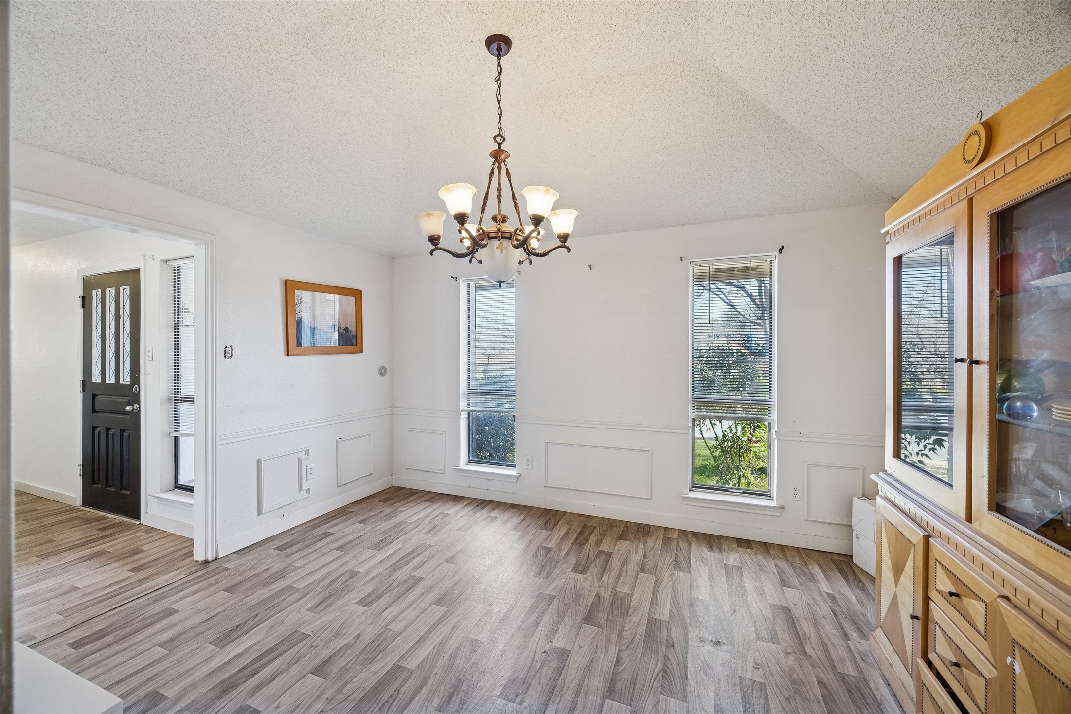 3031 Rambling Drive Dallas TX 75228