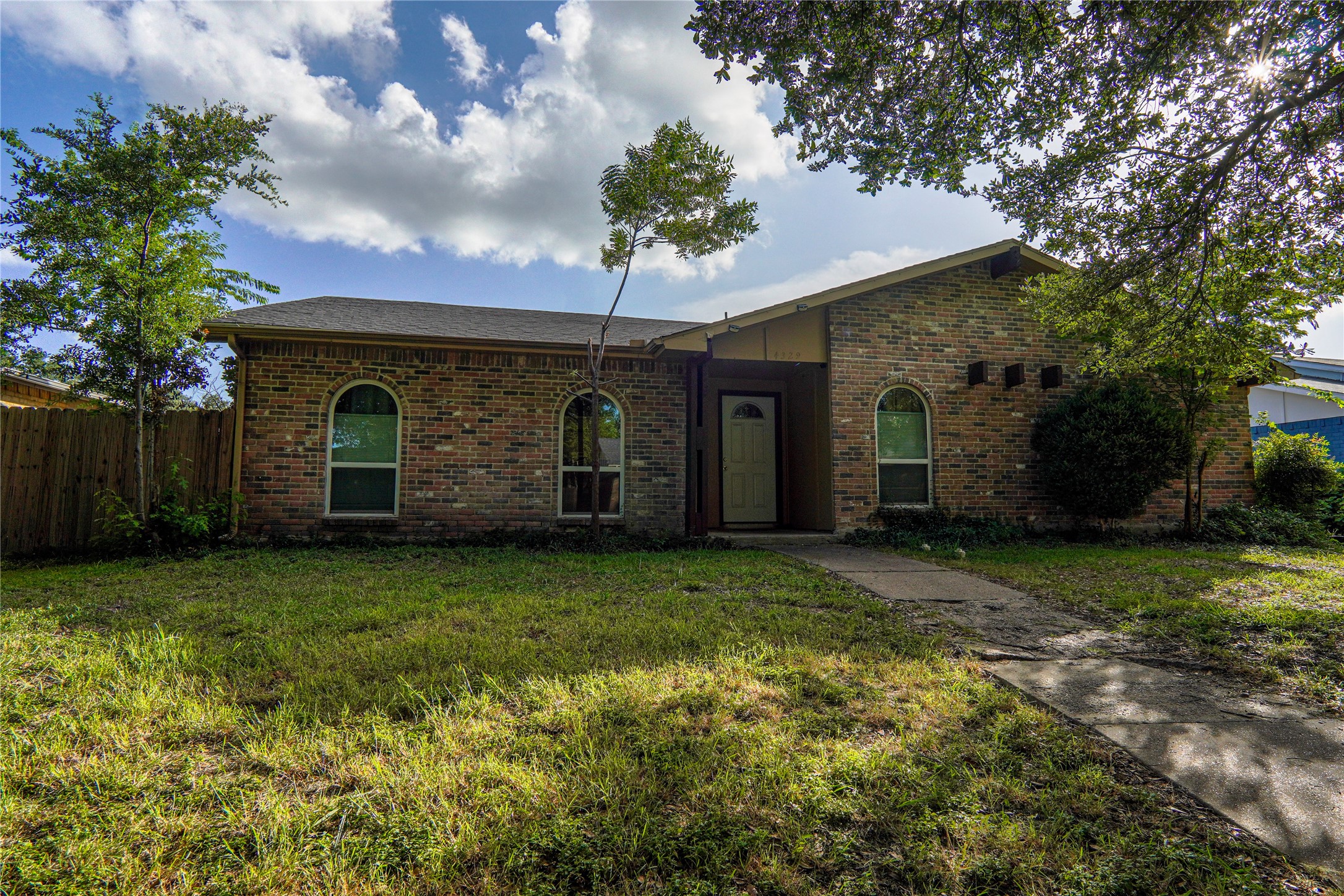 4329 Mayflower Drive Garland TX 75043