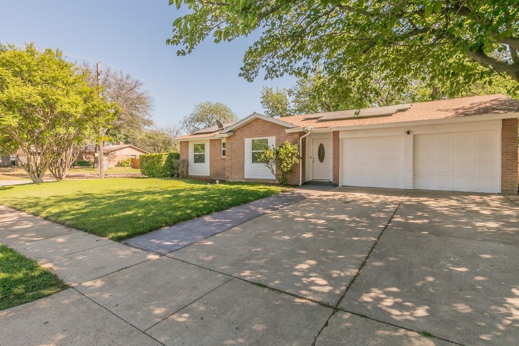 1514 Carla Avenue Arlington TX 76014