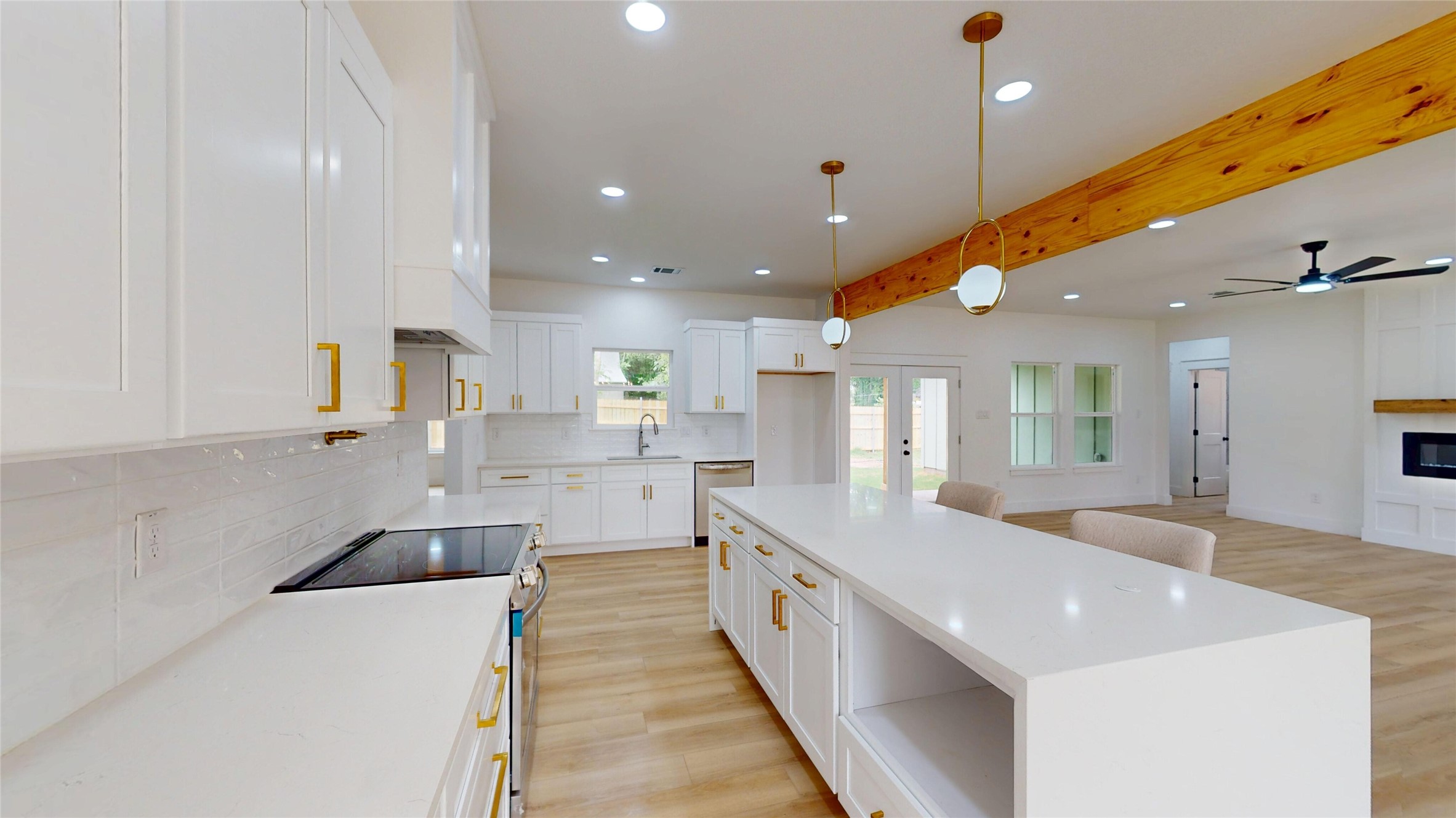 911 Van Winkle Street Weatherford TX 76086