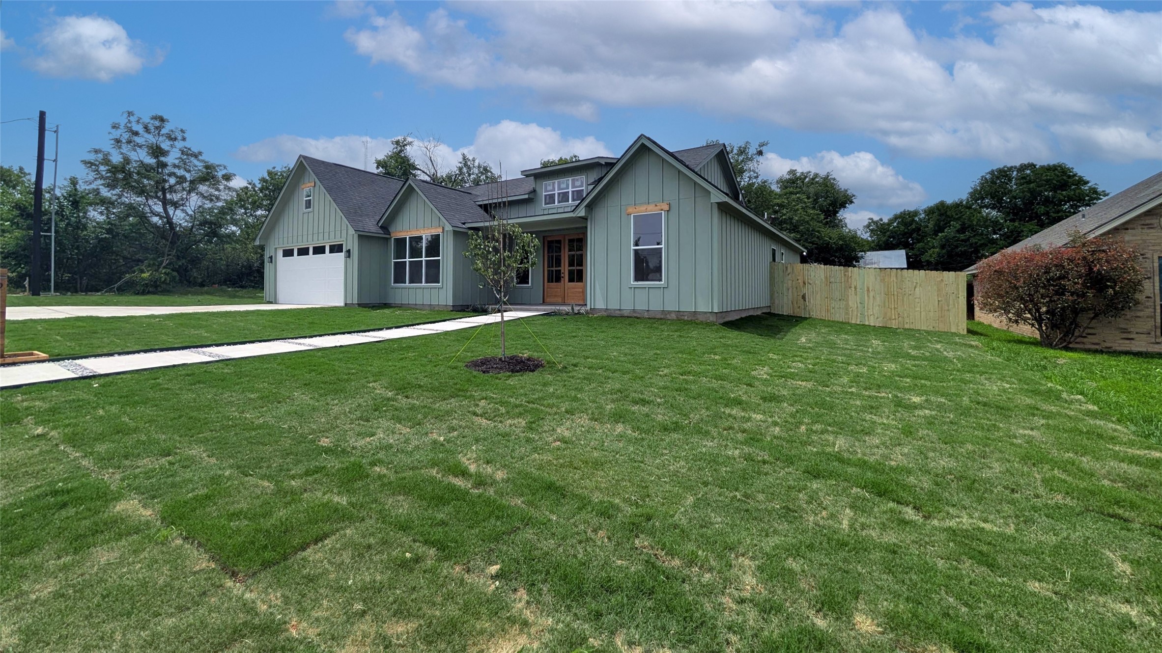 911 Van Winkle Street Weatherford TX 76086