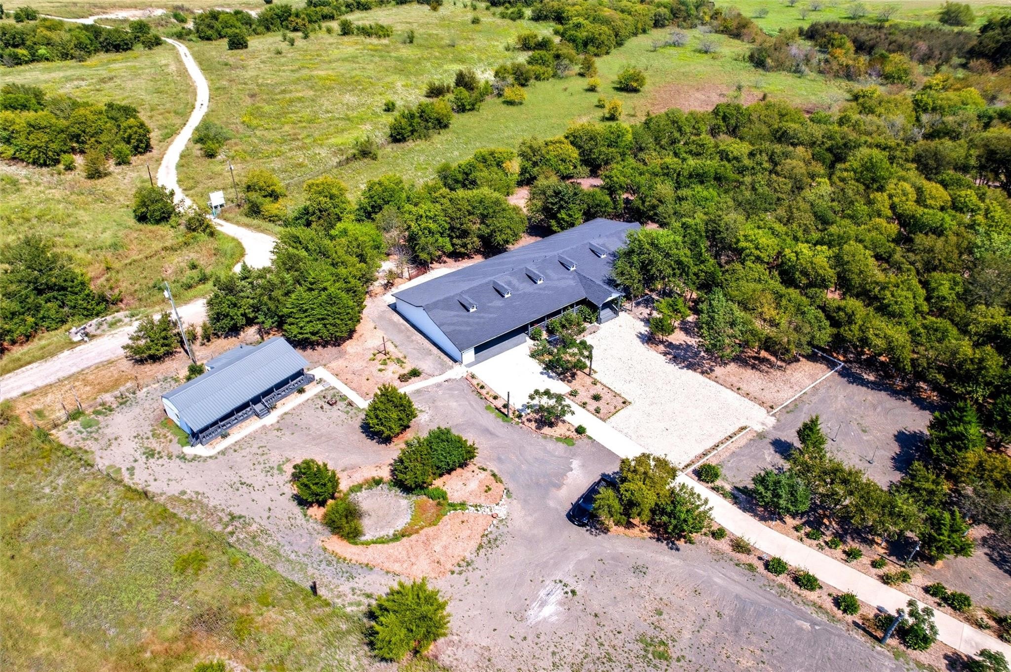 1431 Fm 85 Ennis TX 75119