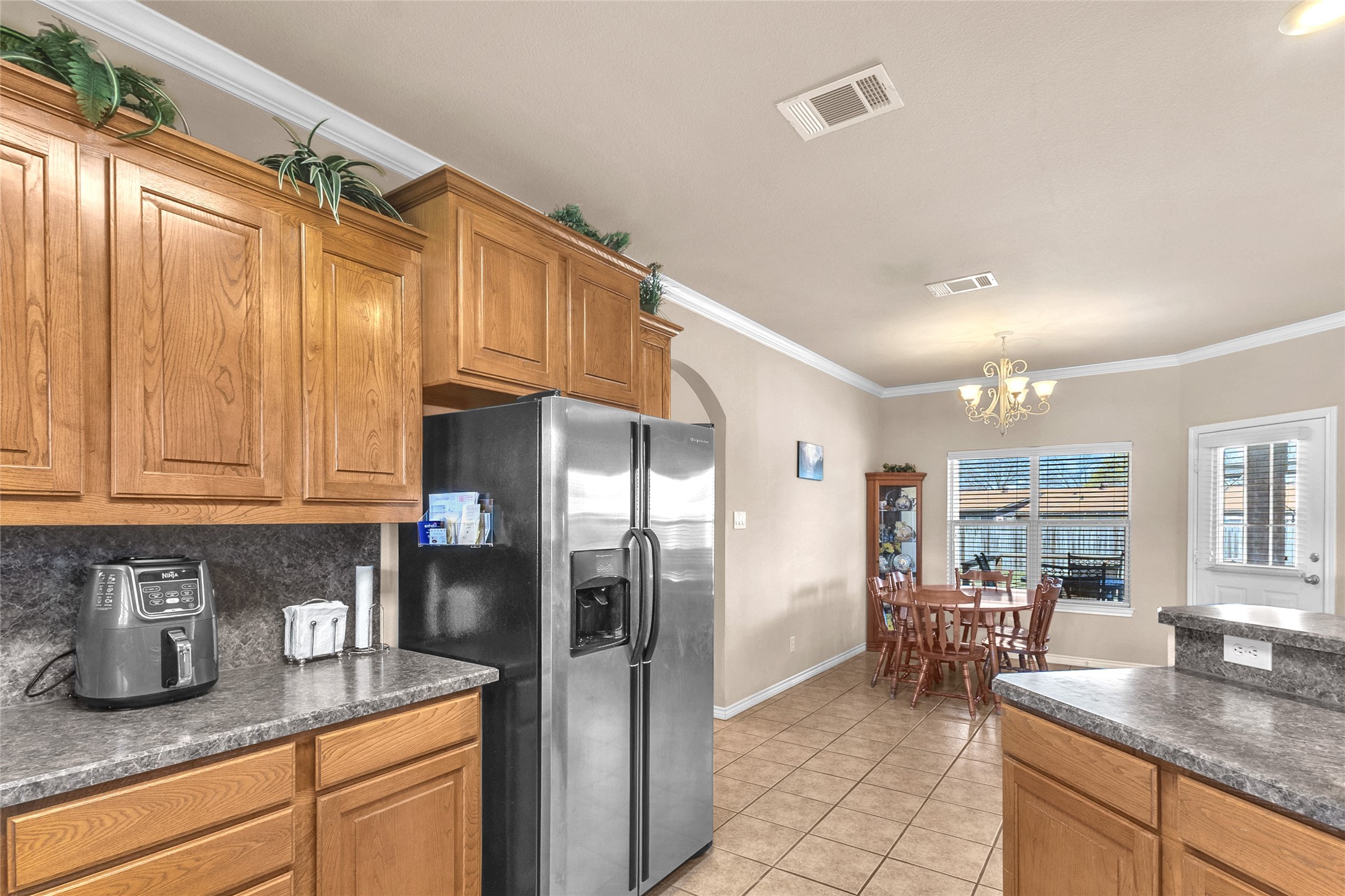 300 W Mcafee Street Mabank TX 75147