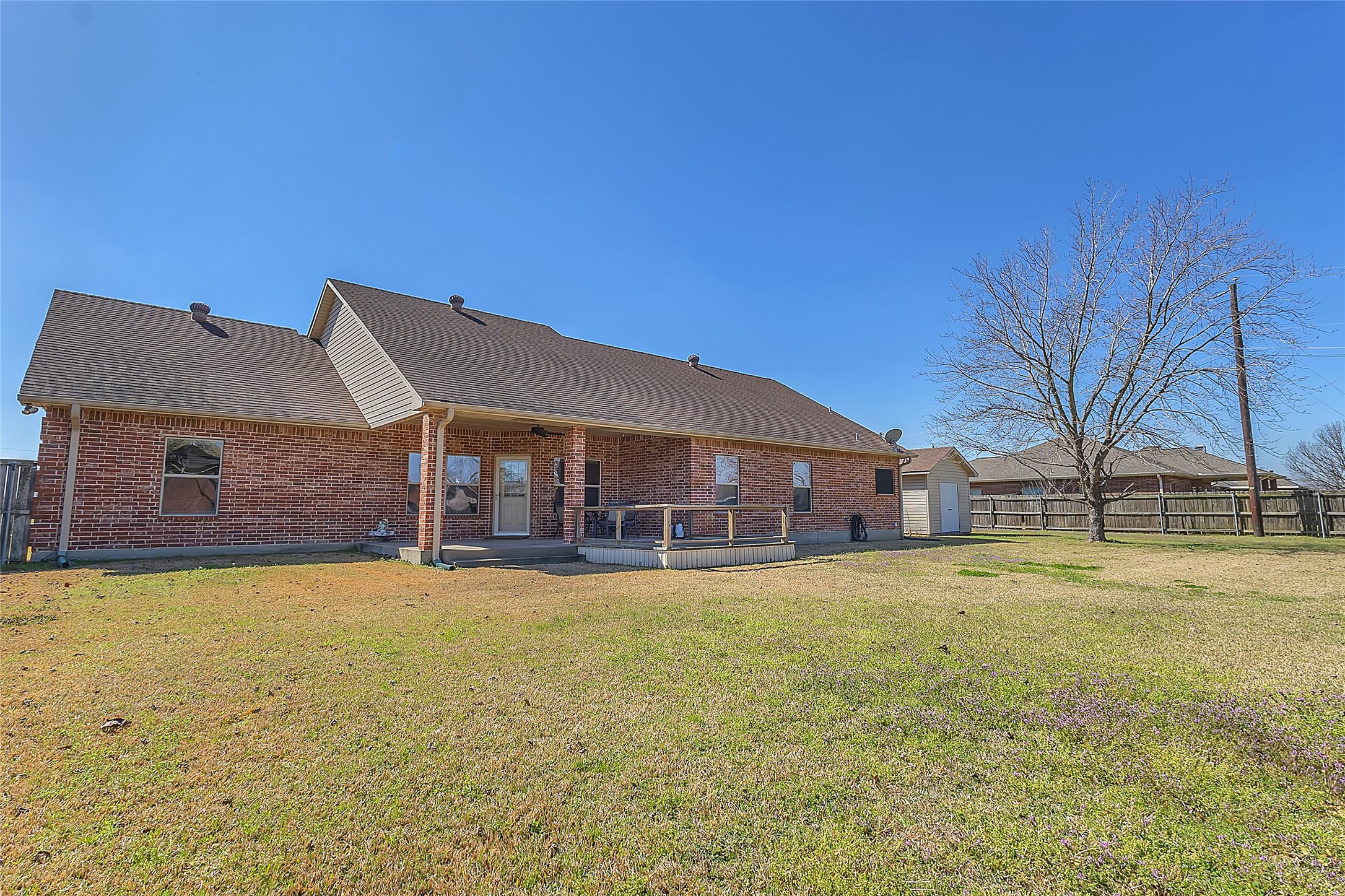 300 W Mcafee Street Mabank TX 75147