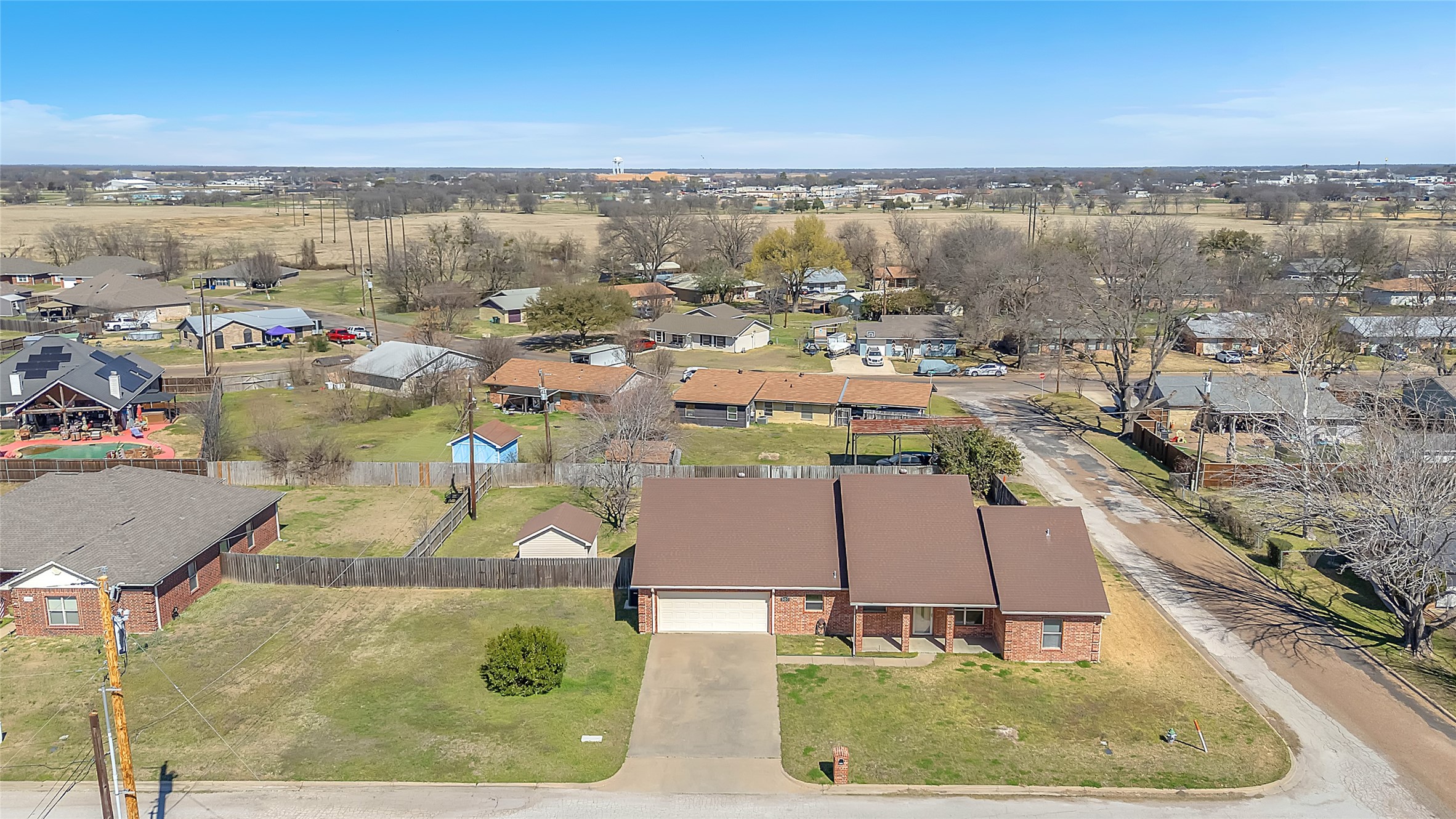300 W Mcafee Street Mabank TX 75147