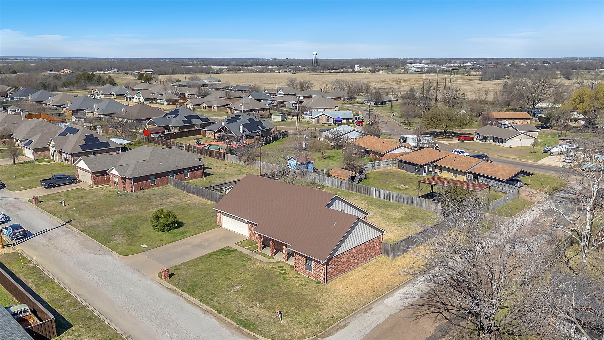 300 W Mcafee Street Mabank TX 75147