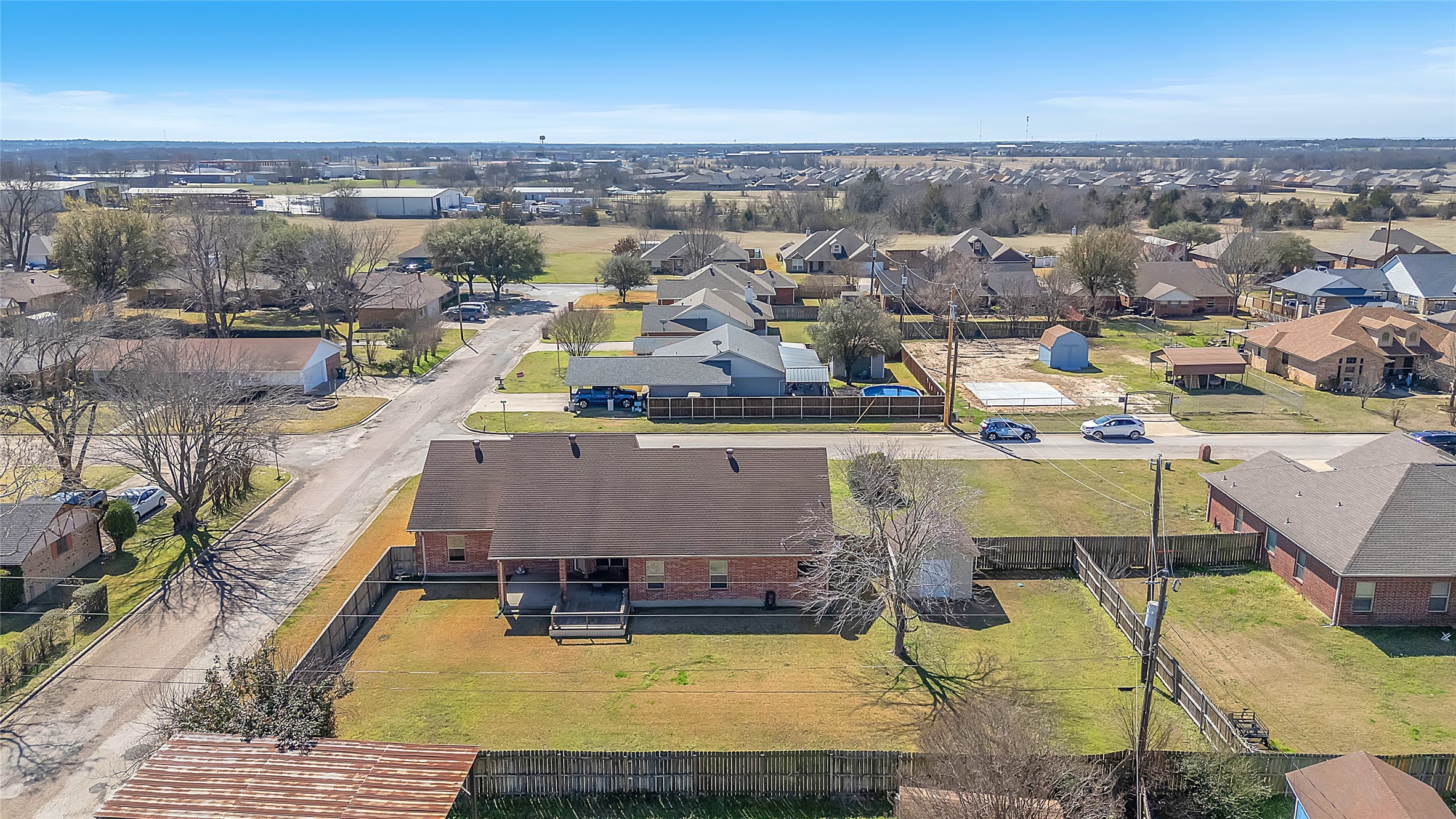 300 W Mcafee Street Mabank TX 75147