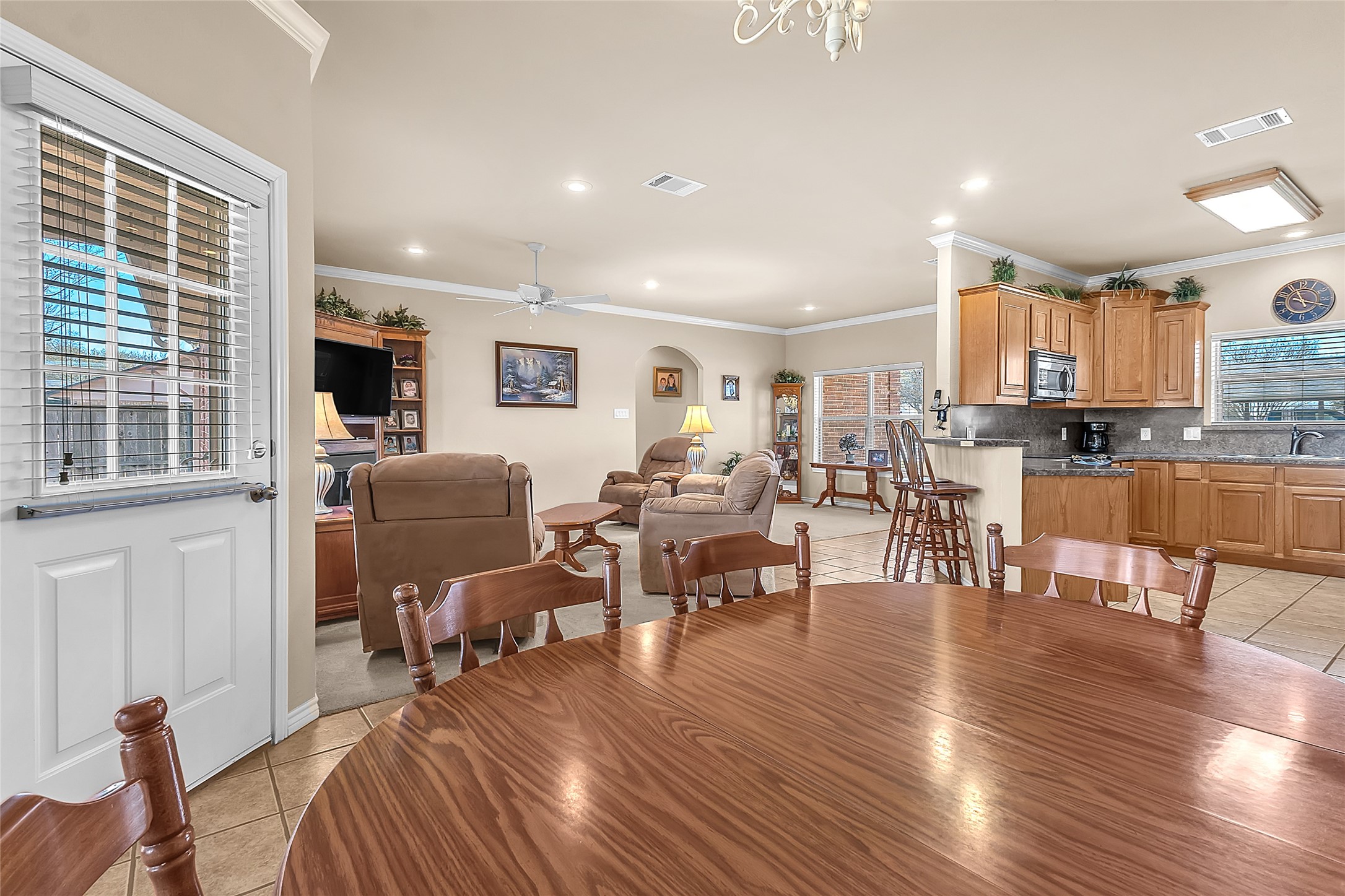 300 W Mcafee Street Mabank TX 75147