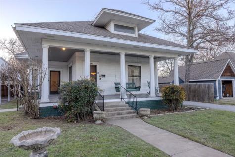 406 S Waco Street Weatherford TX 76086