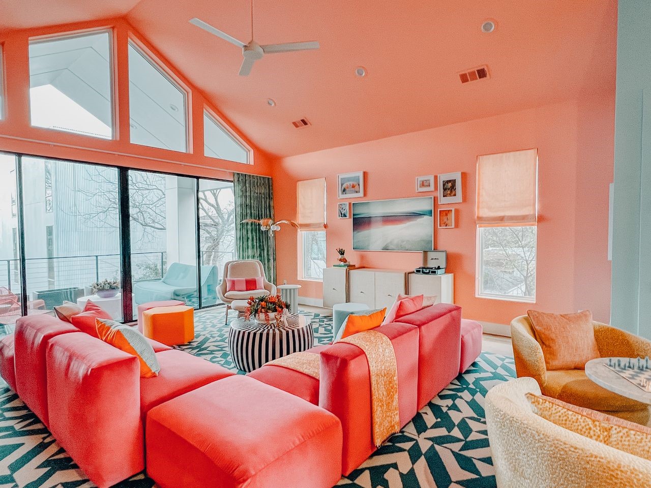 4402 Capitol Avenue Dallas TX 75204