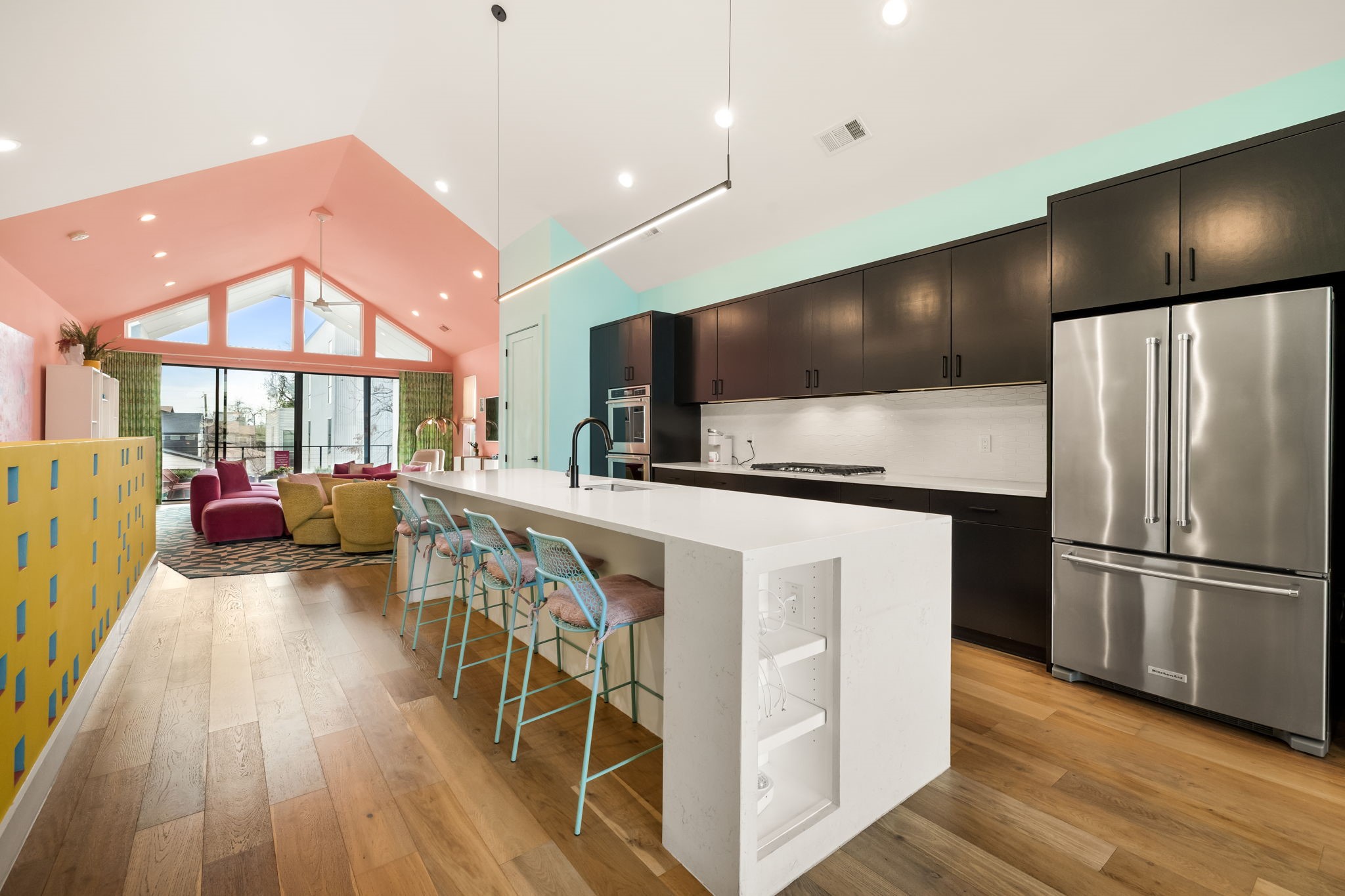 4402 Capitol Avenue Dallas TX 75204