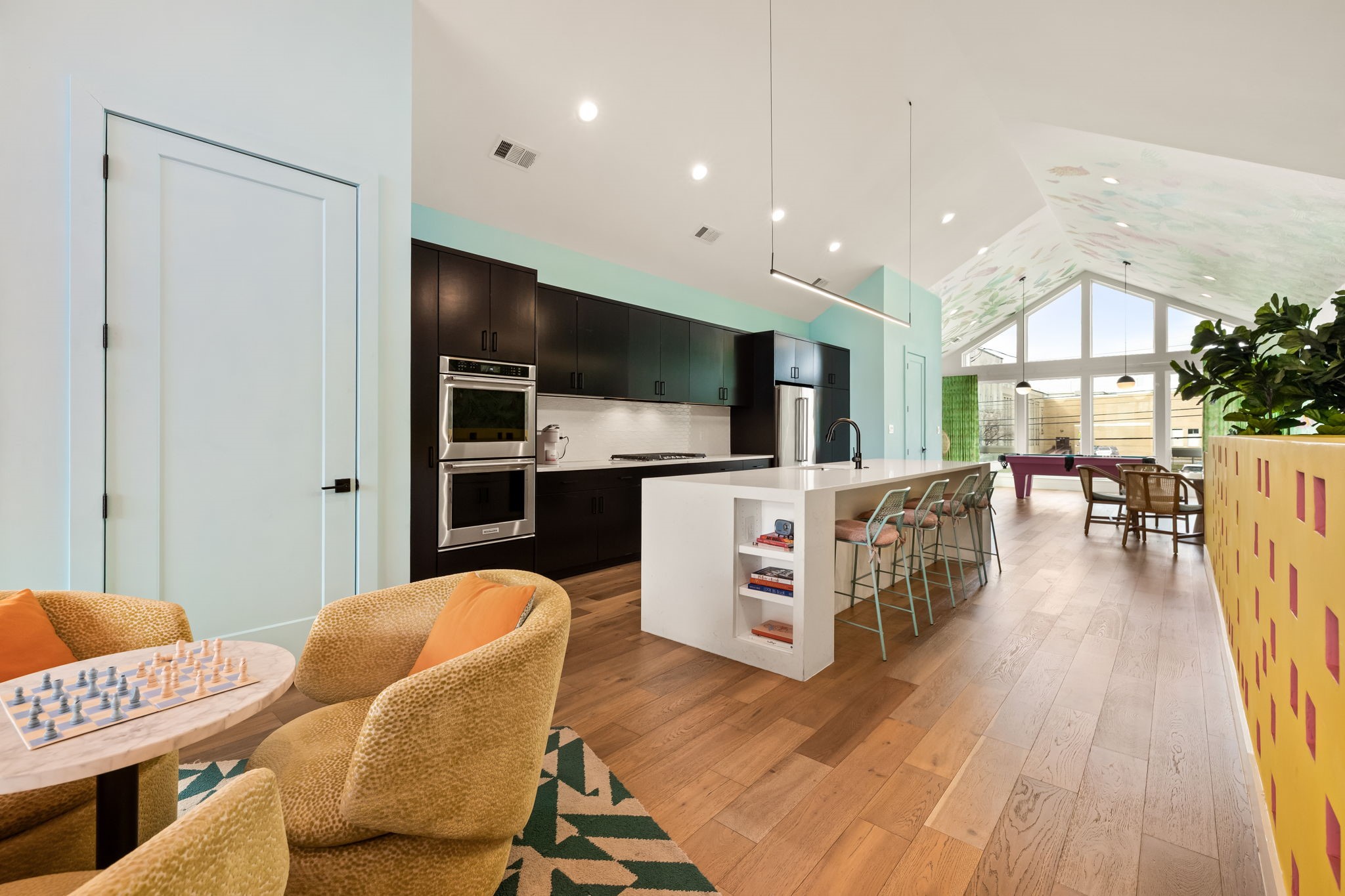 4402 Capitol Avenue Dallas TX 75204
