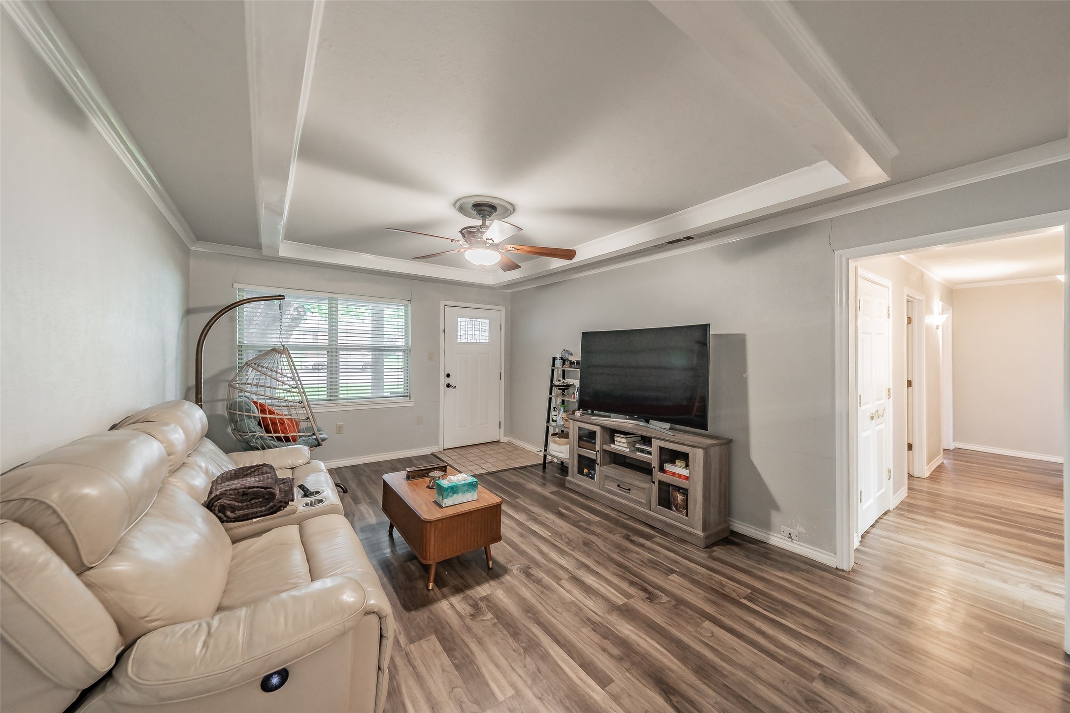 1009 Zelda Hurst TX 76053