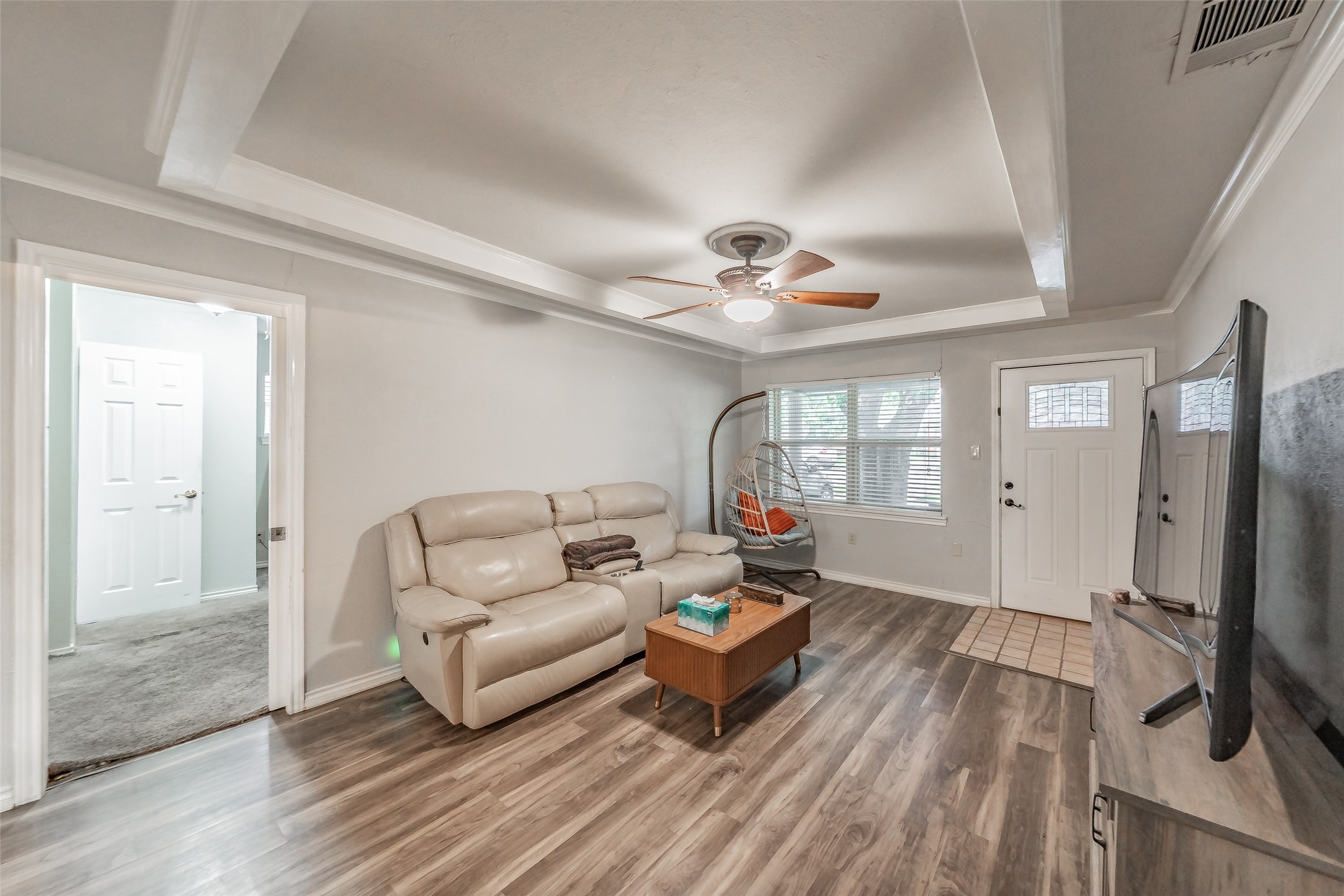 1009 Zelda Hurst TX 76053