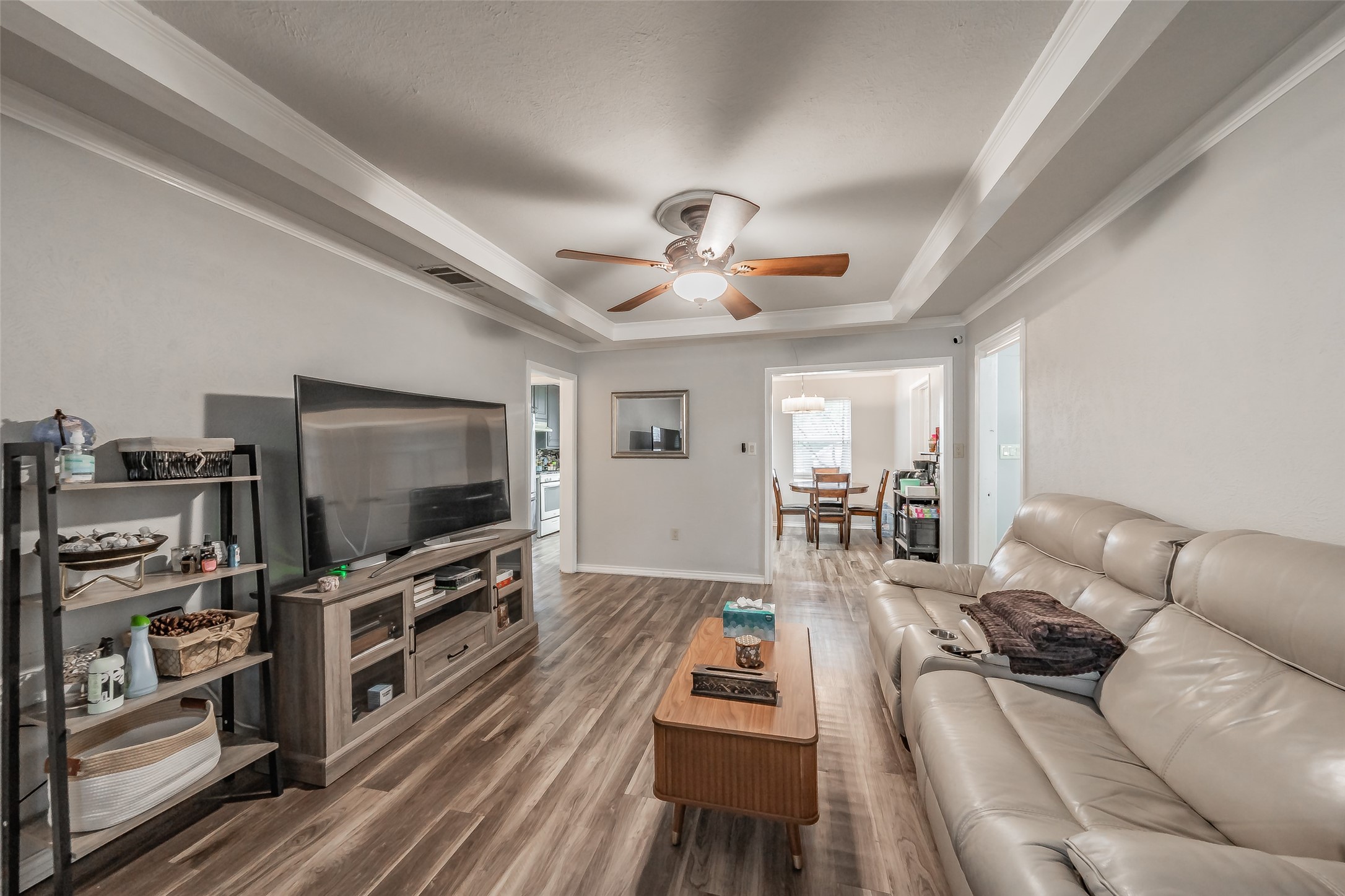 1009 Zelda Hurst TX 76053