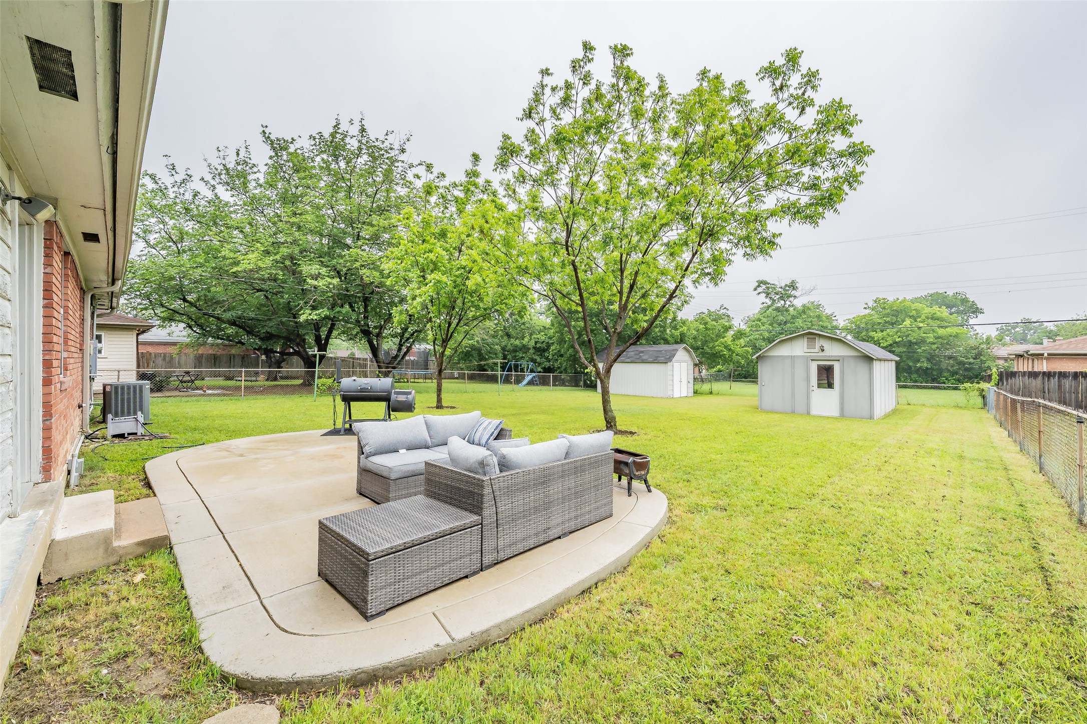 1009 Zelda Hurst TX 76053