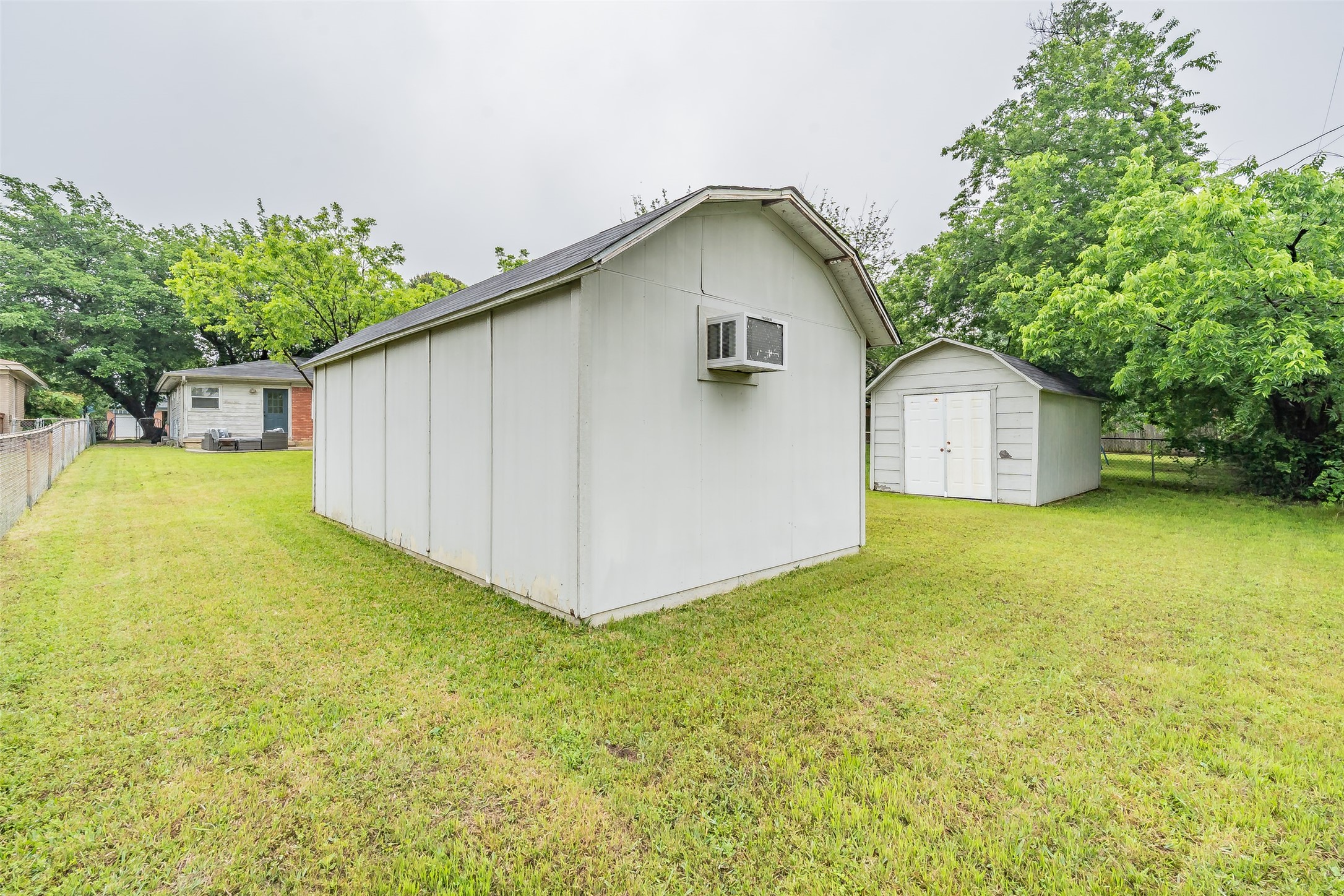 1009 Zelda Hurst TX 76053