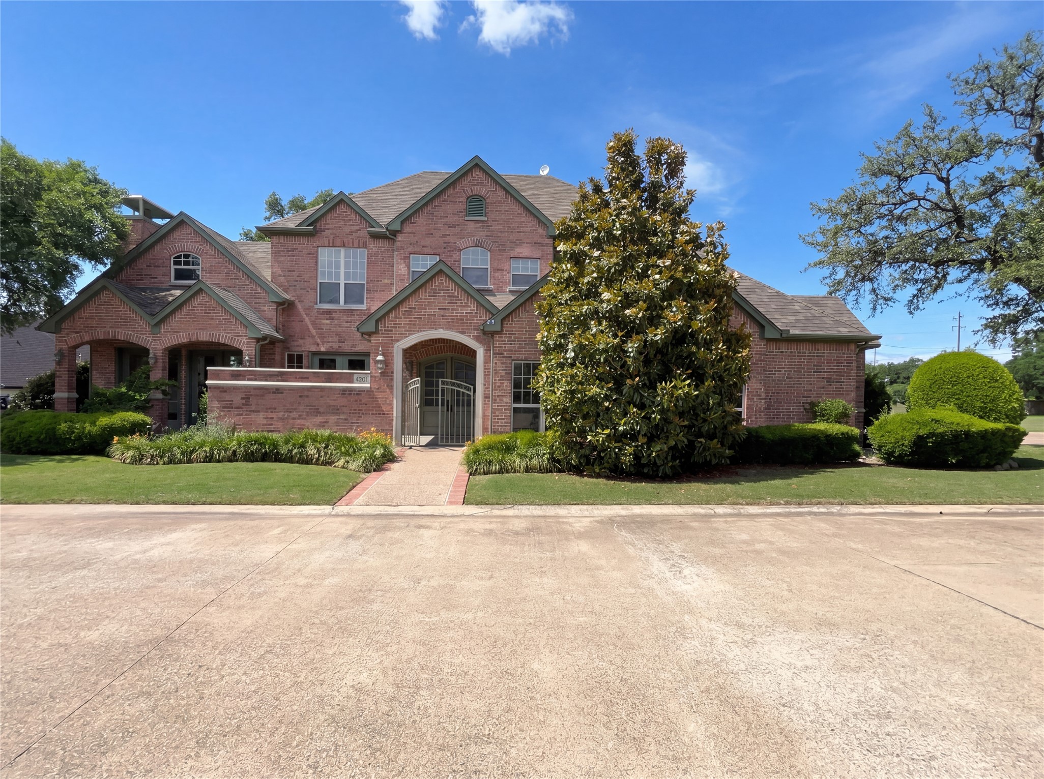 4201 Bluff View Drive Granbury TX 76048