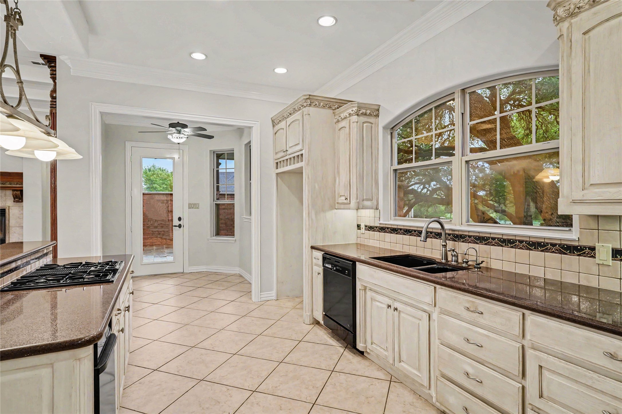 4201 Bluff View Drive Granbury TX 76048