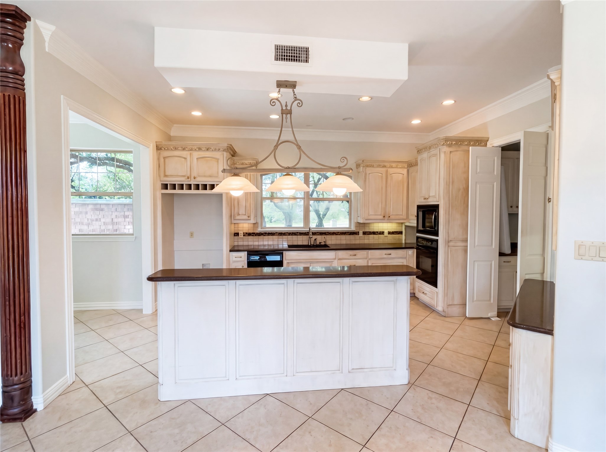 4201 Bluff View Drive Granbury TX 76048