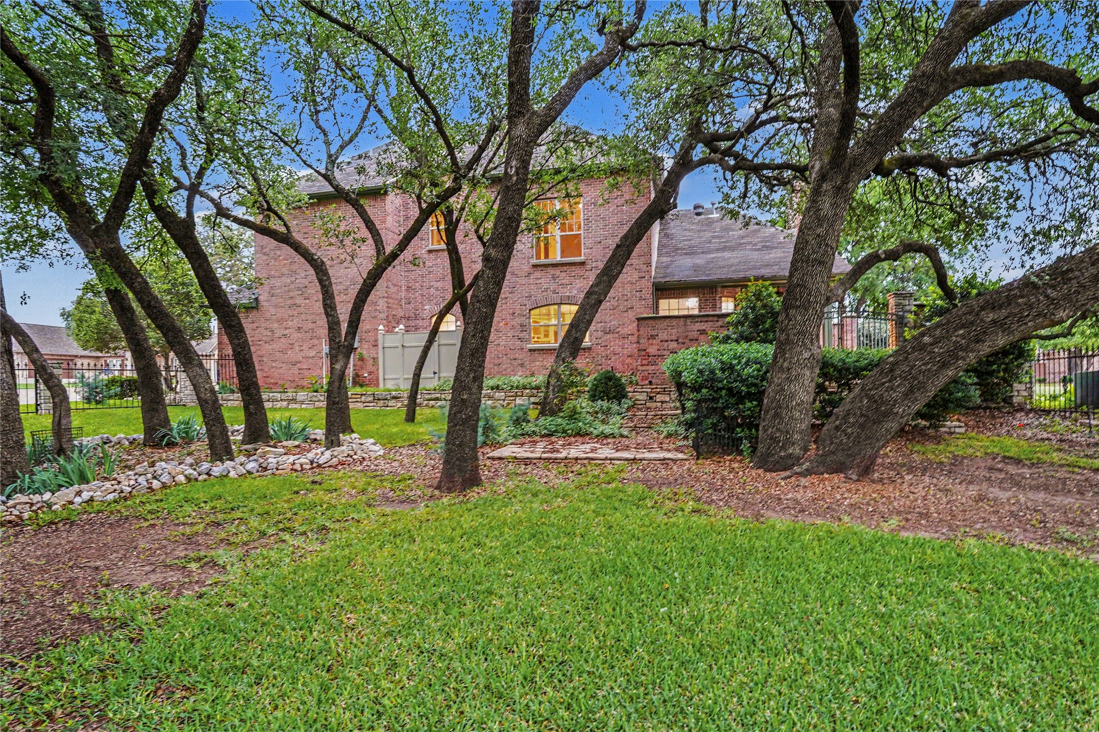 4201 Bluff View Drive Granbury TX 76048