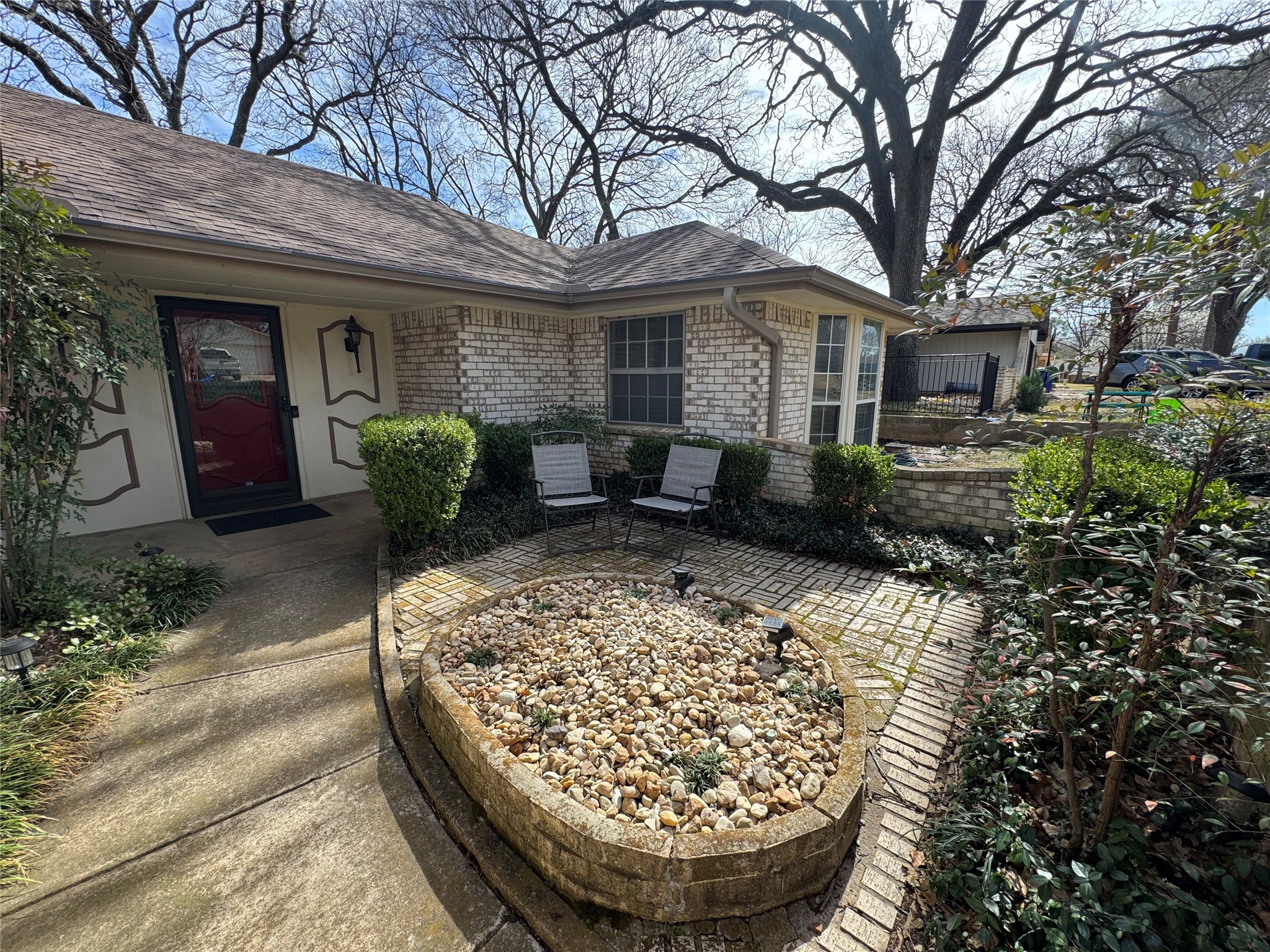 222 N Willow Street Mansfield TX 76063