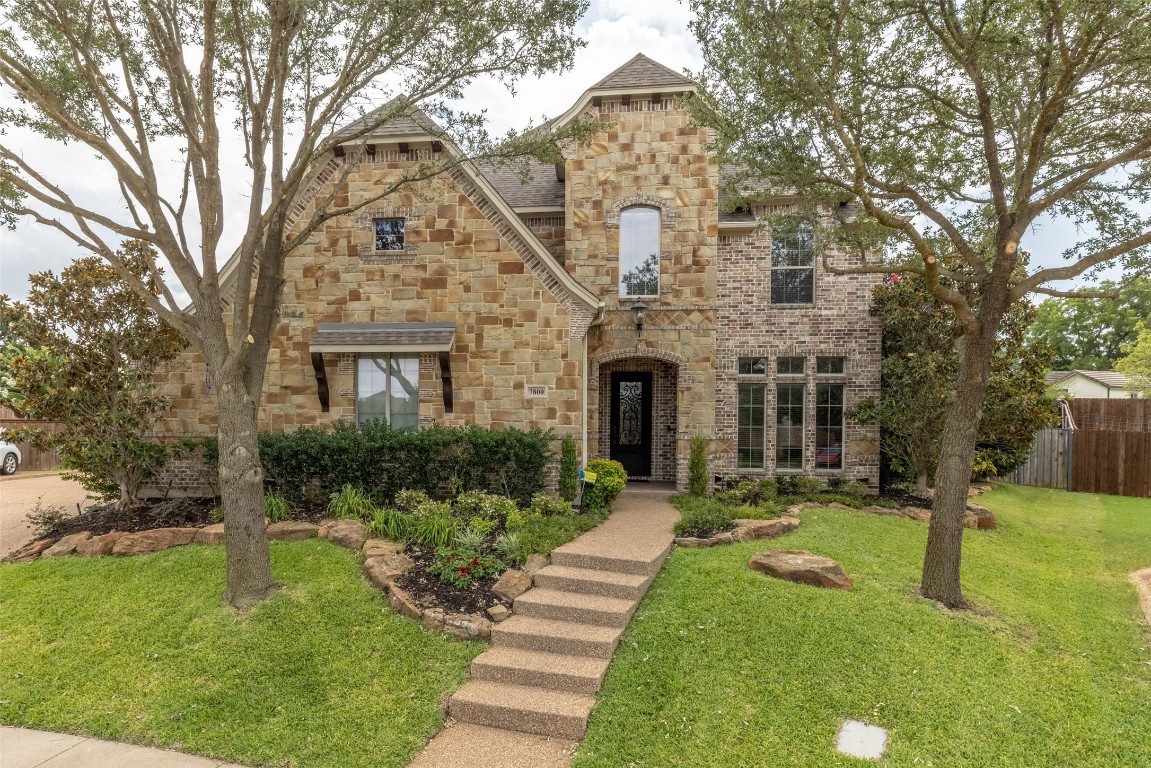 7800 Fairwest Court North Richland Hills TX 76182