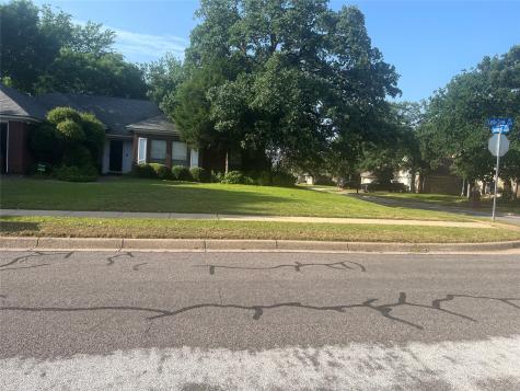 6222 Castle Creek Road Arlington TX 76017