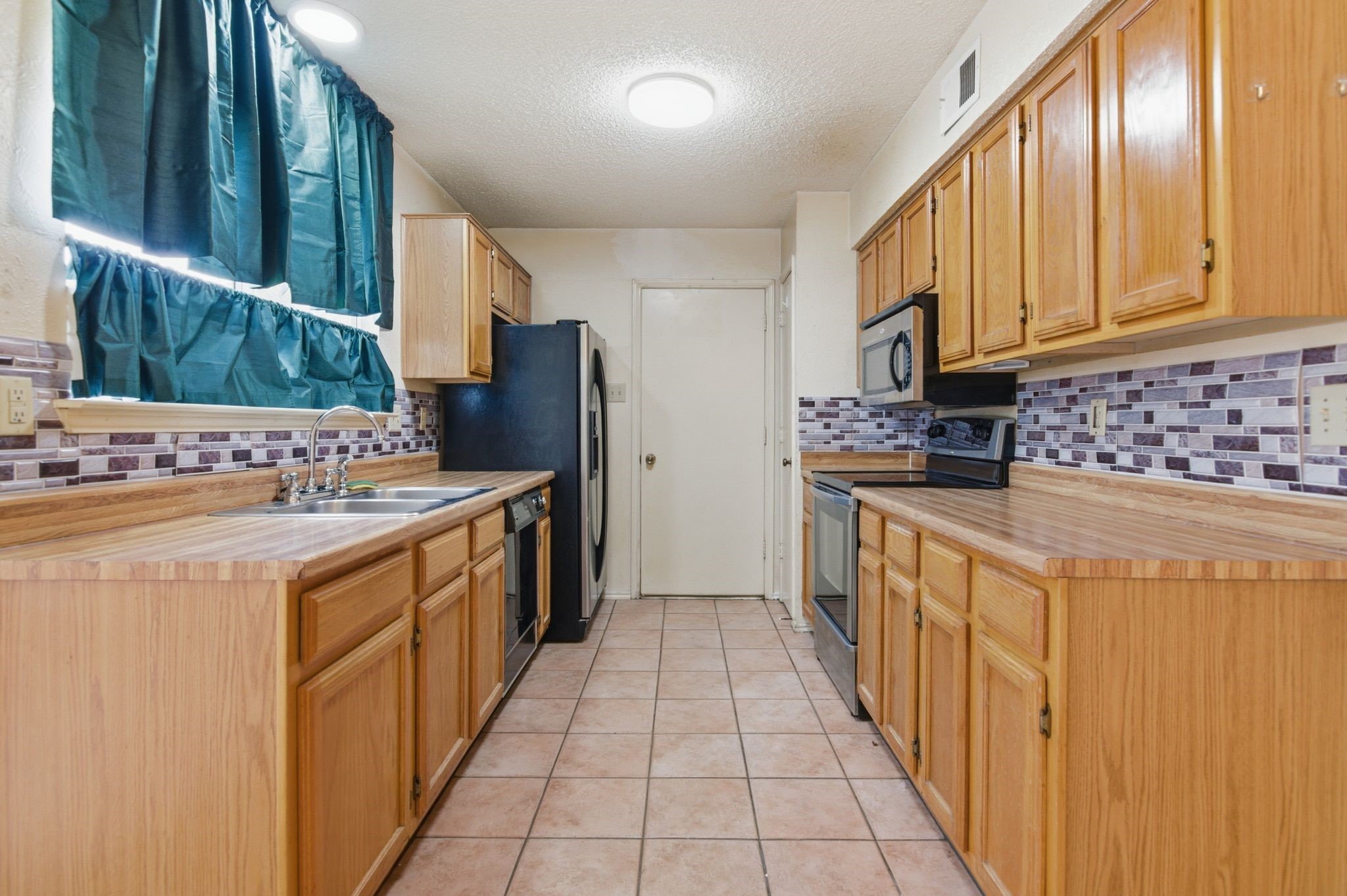 4645 Waterway Drive N Fort Worth TX 76137