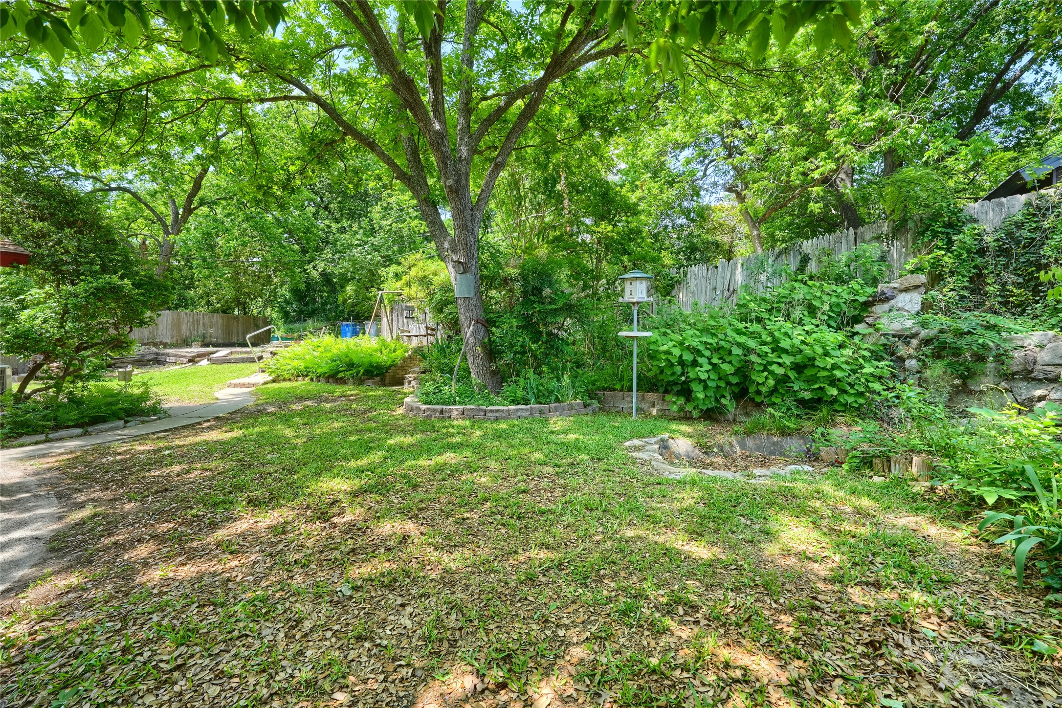 10615 Swallow Lane Dallas TX 75218