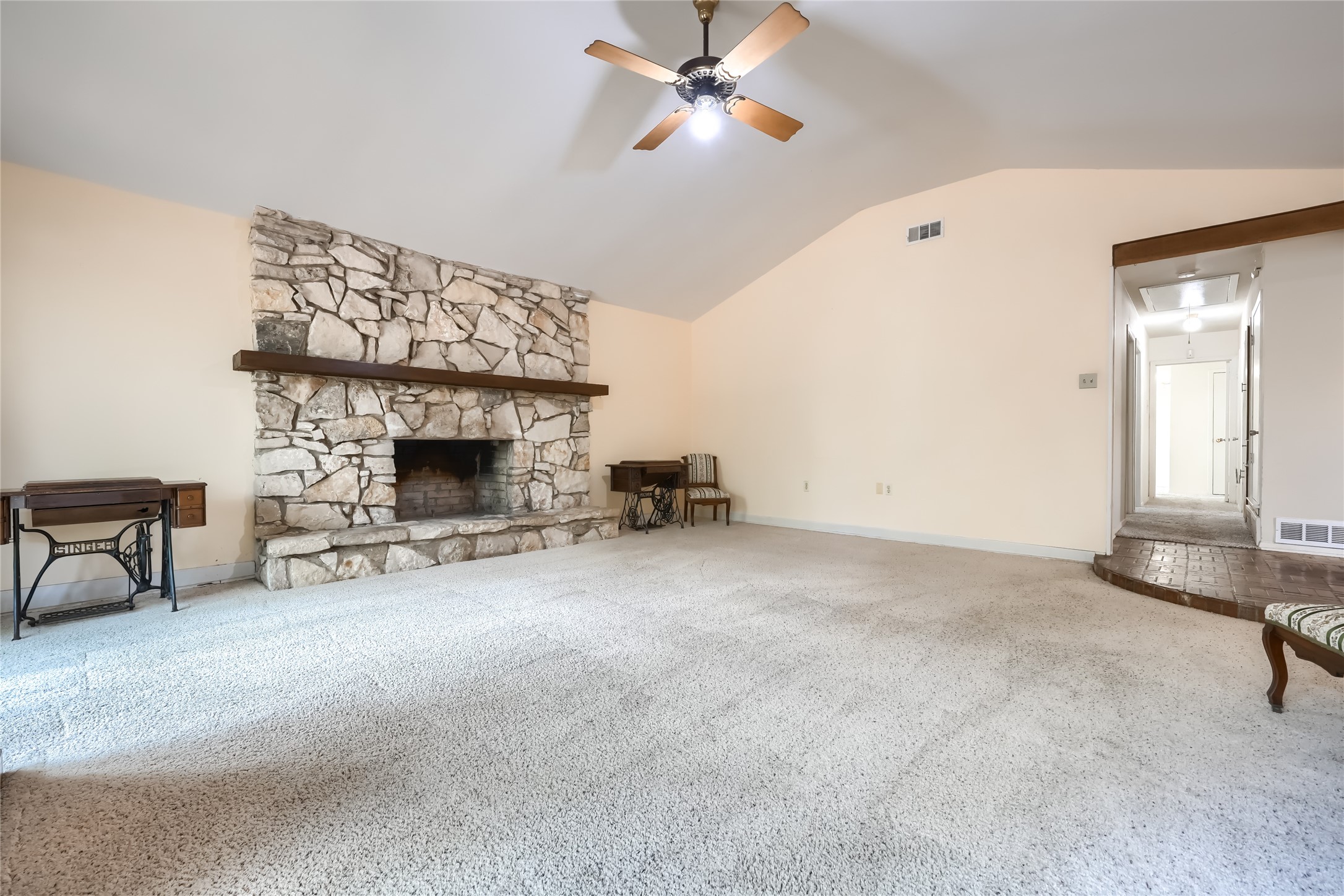 10615 Swallow Lane Dallas TX 75218