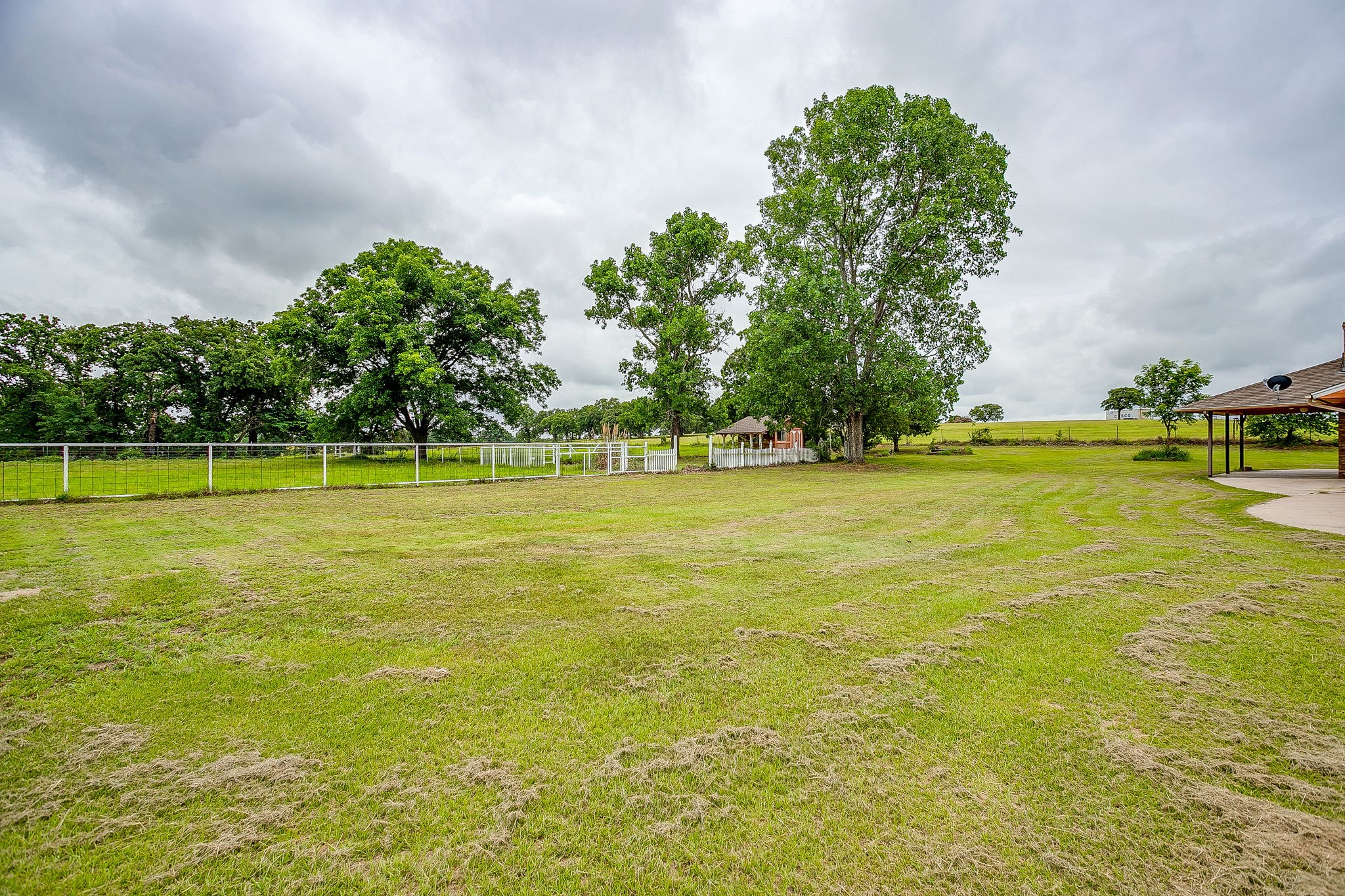 1288 Fm 67 Covington TX 76636