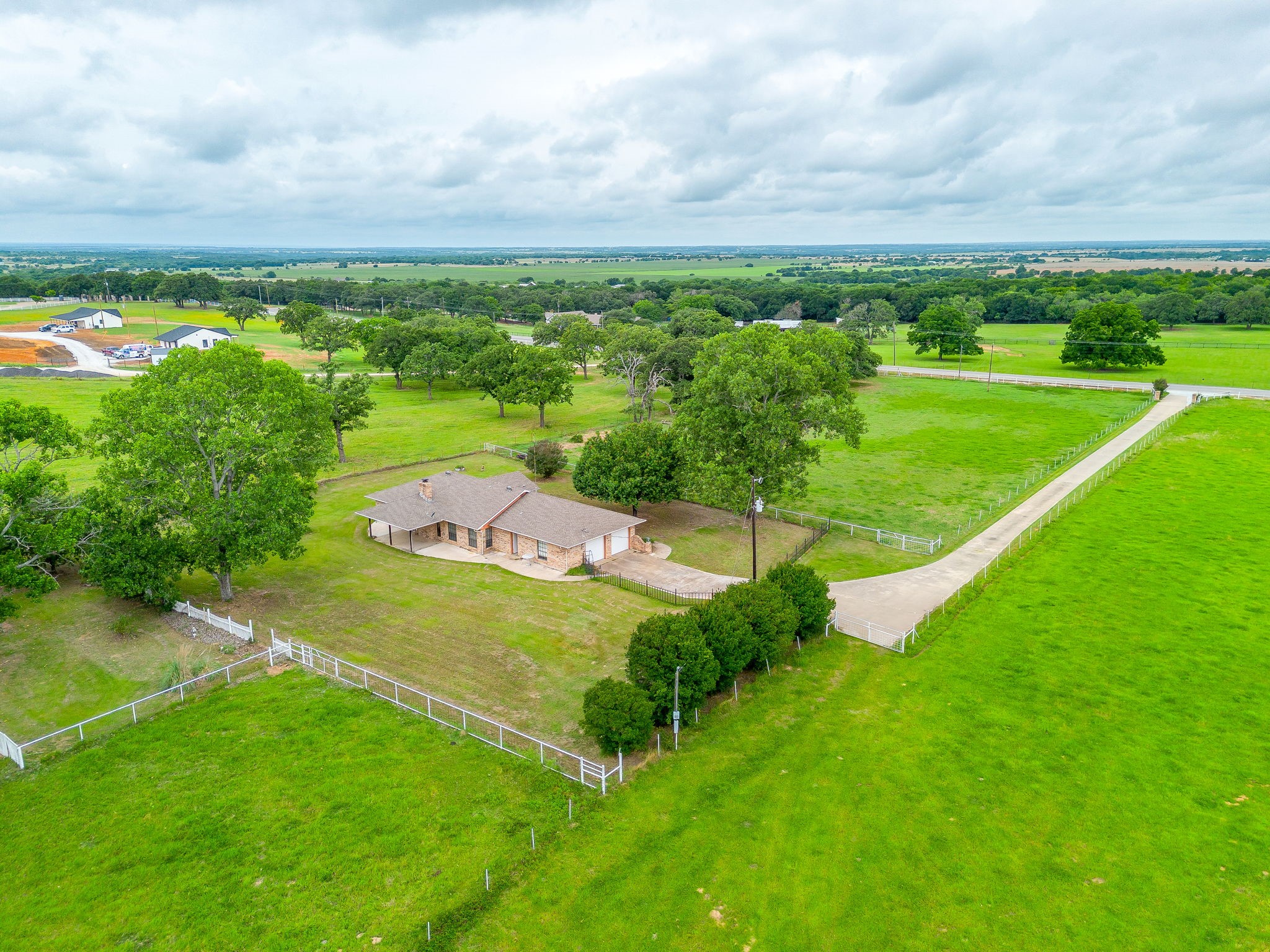 1288 Fm 67 Covington TX 76636