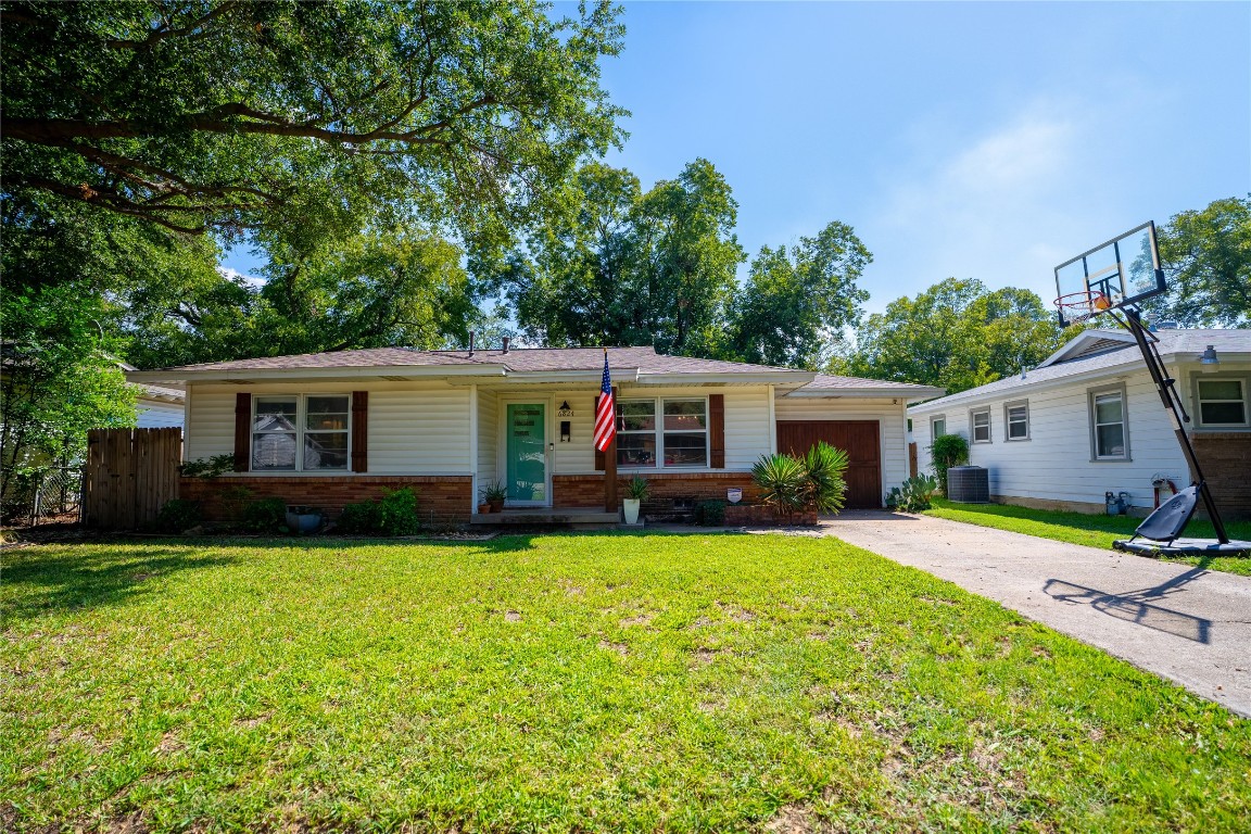6824 Van Natta Lane Fort Worth TX 76112