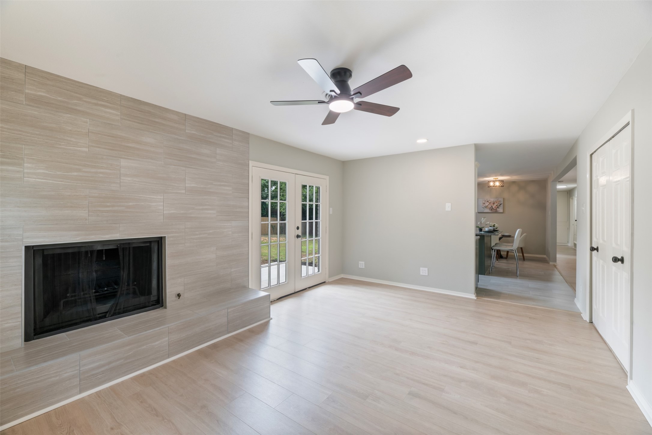 1140 Cavender Drive Hurst TX 76053