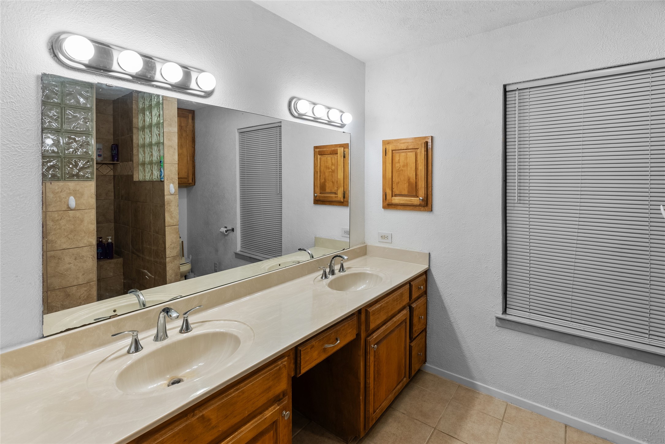 9518 County Road 913 Godley TX 76044
