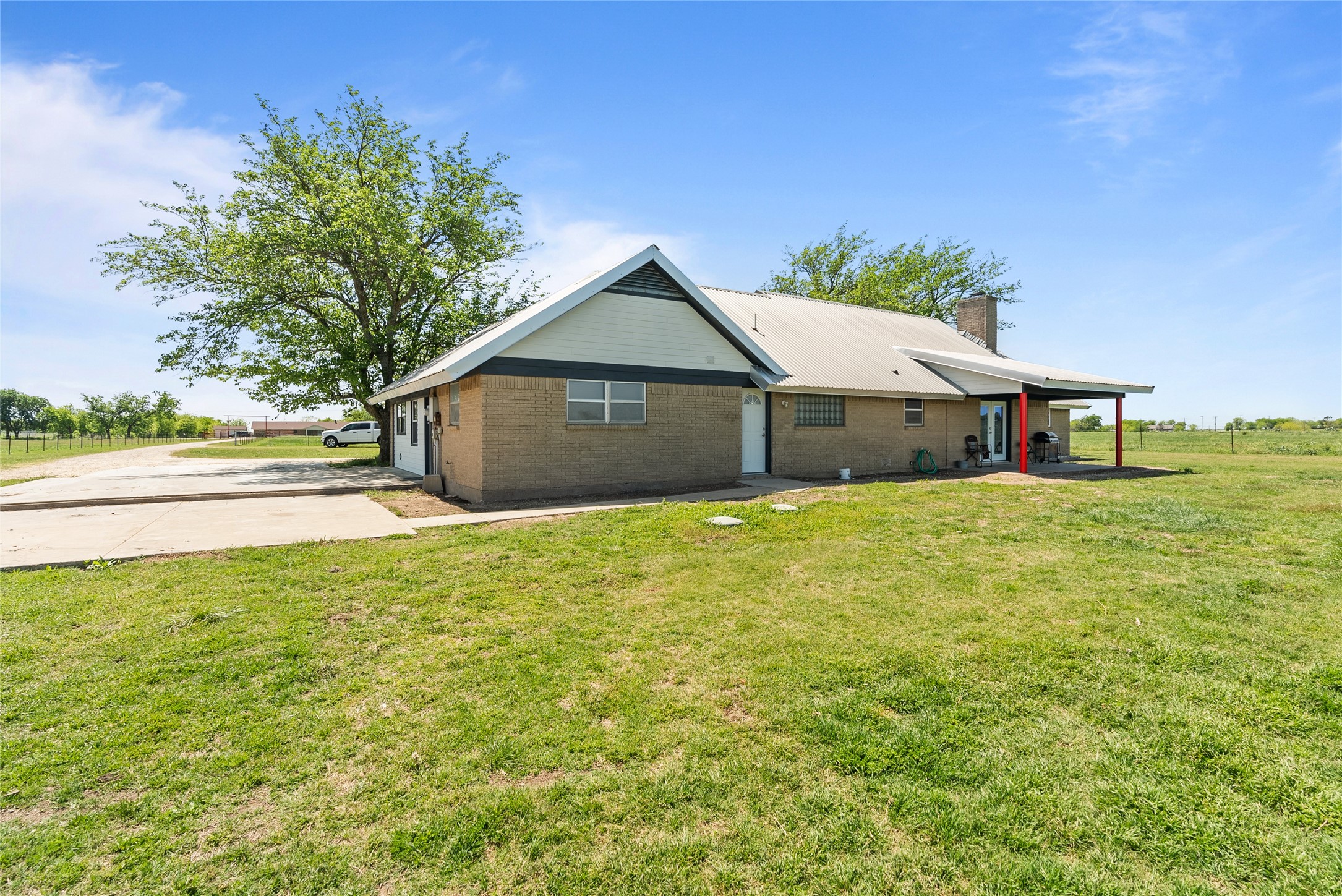 9518 County Road 913 Godley TX 76044
