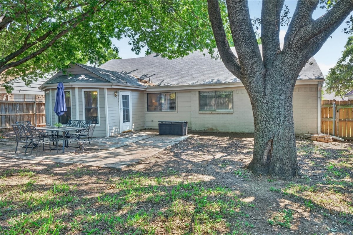 4317 Winchester Court Grand Prairie TX 75052