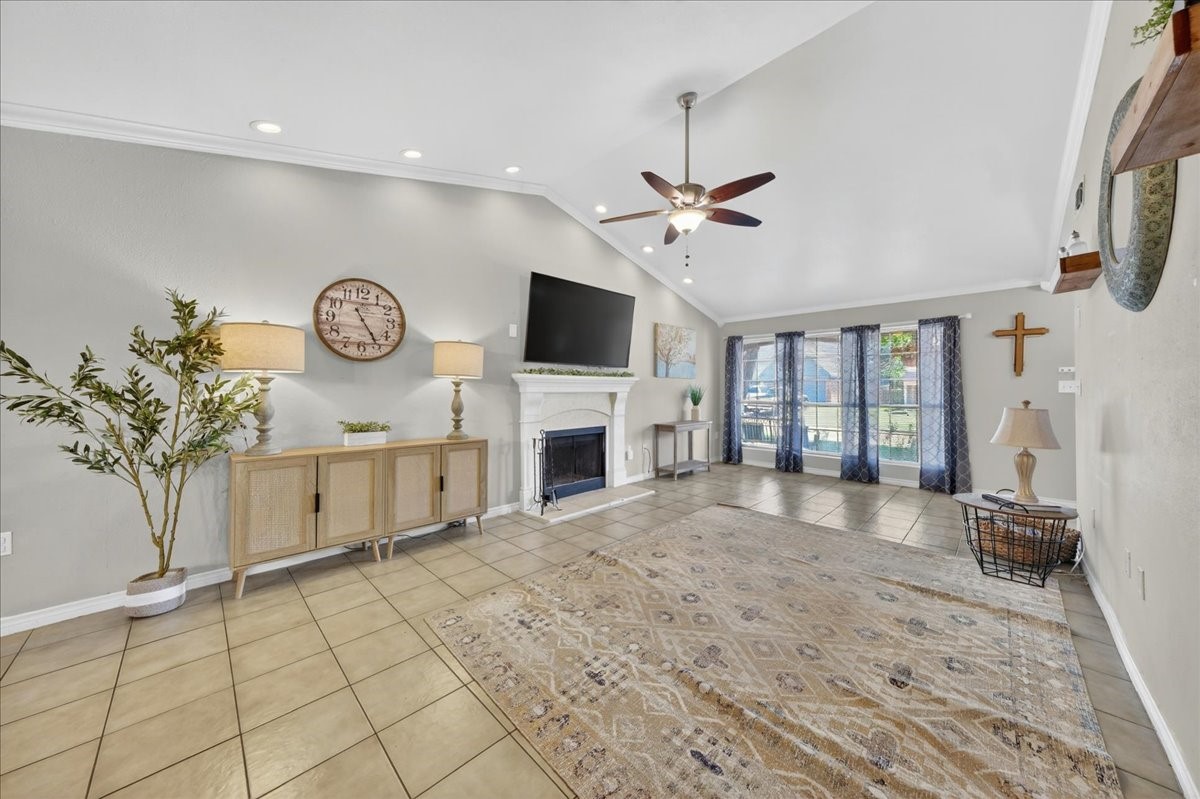 4317 Winchester Court Grand Prairie TX 75052