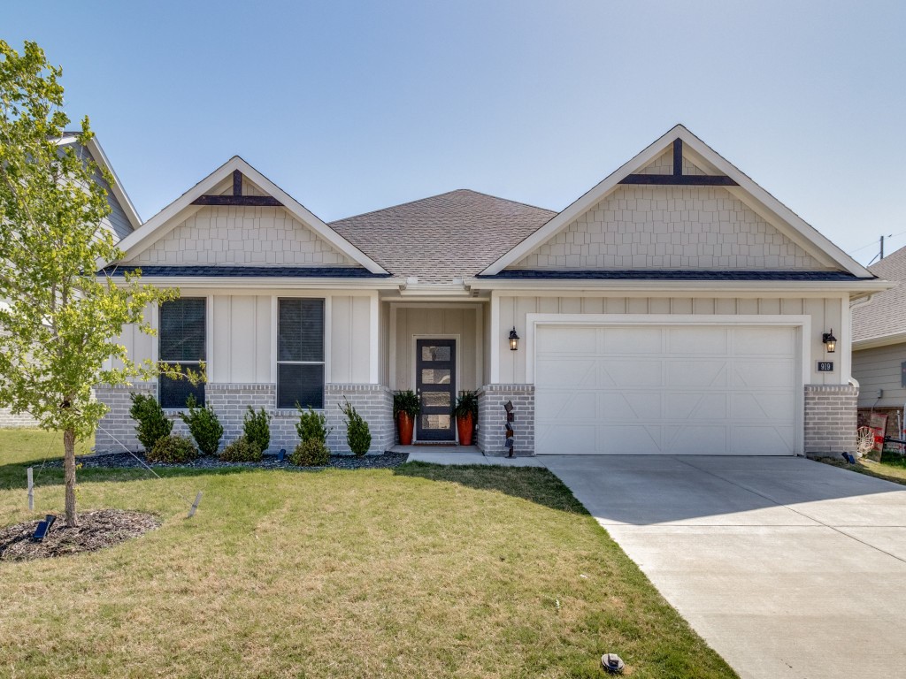 919 Swift Drive Sherman TX 75092