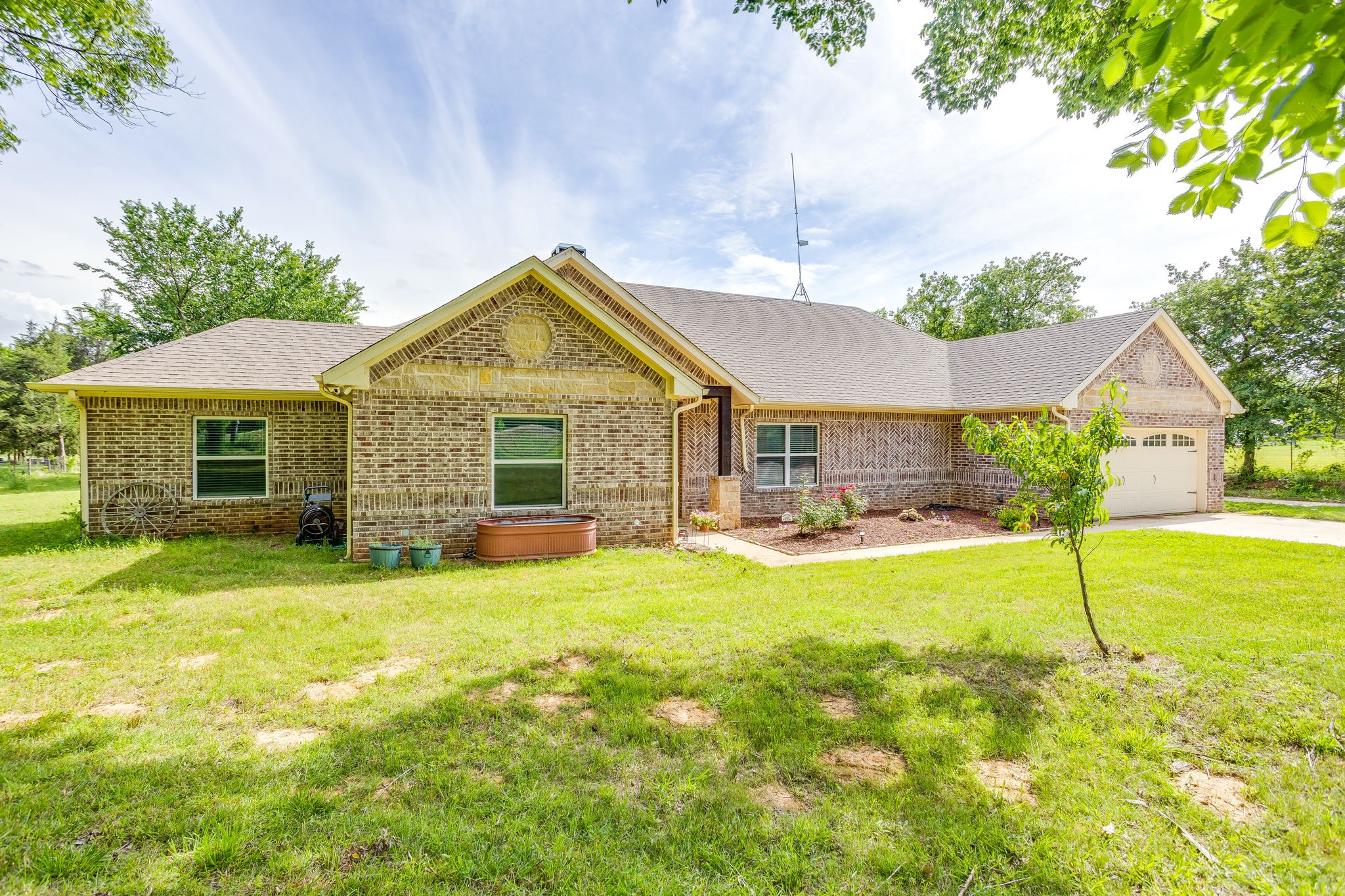 739 County Road 3696 Springtown TX 76082
