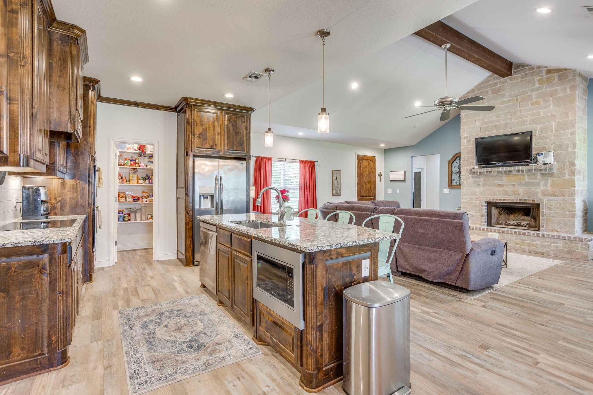 739 County Road 3696 Springtown TX 76082