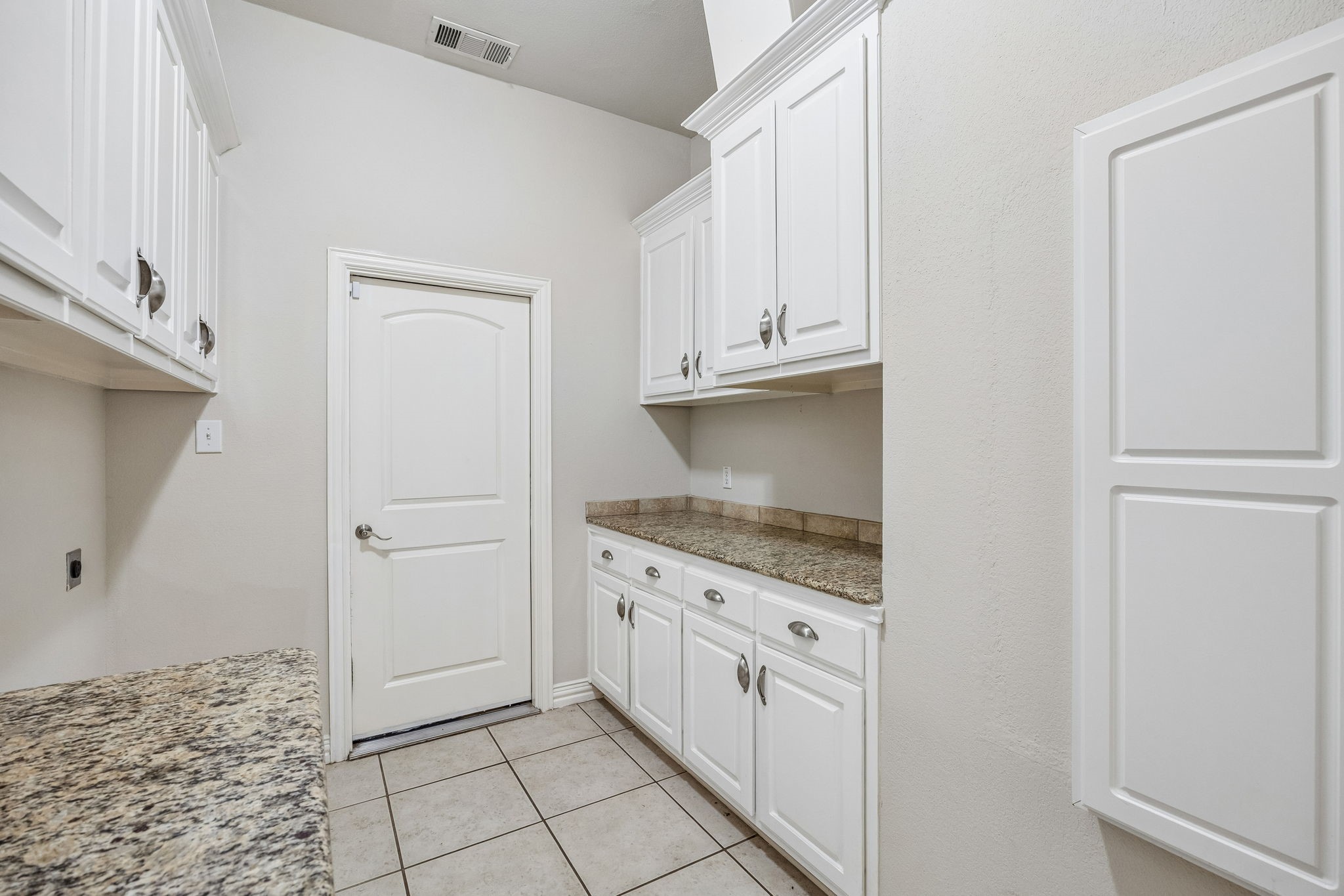 3721 S Lighthouse Hill Lane Fort Worth TX 76179