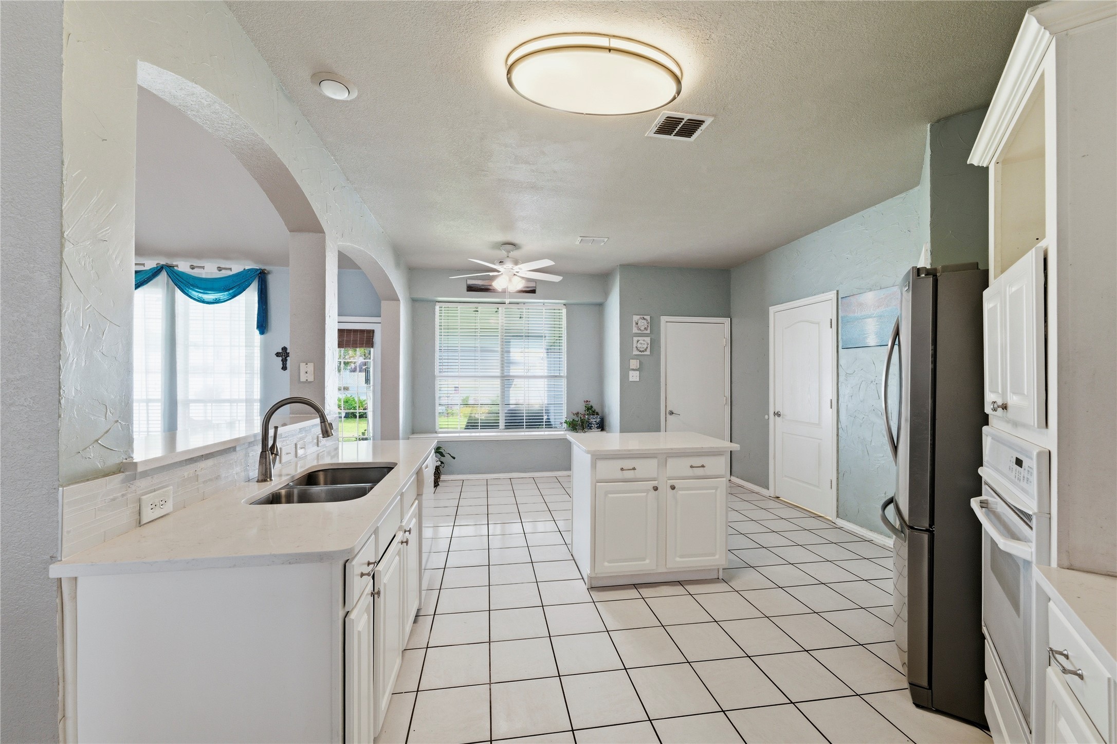 1184 Pleasant Oaks Drive Lewisville TX 75067